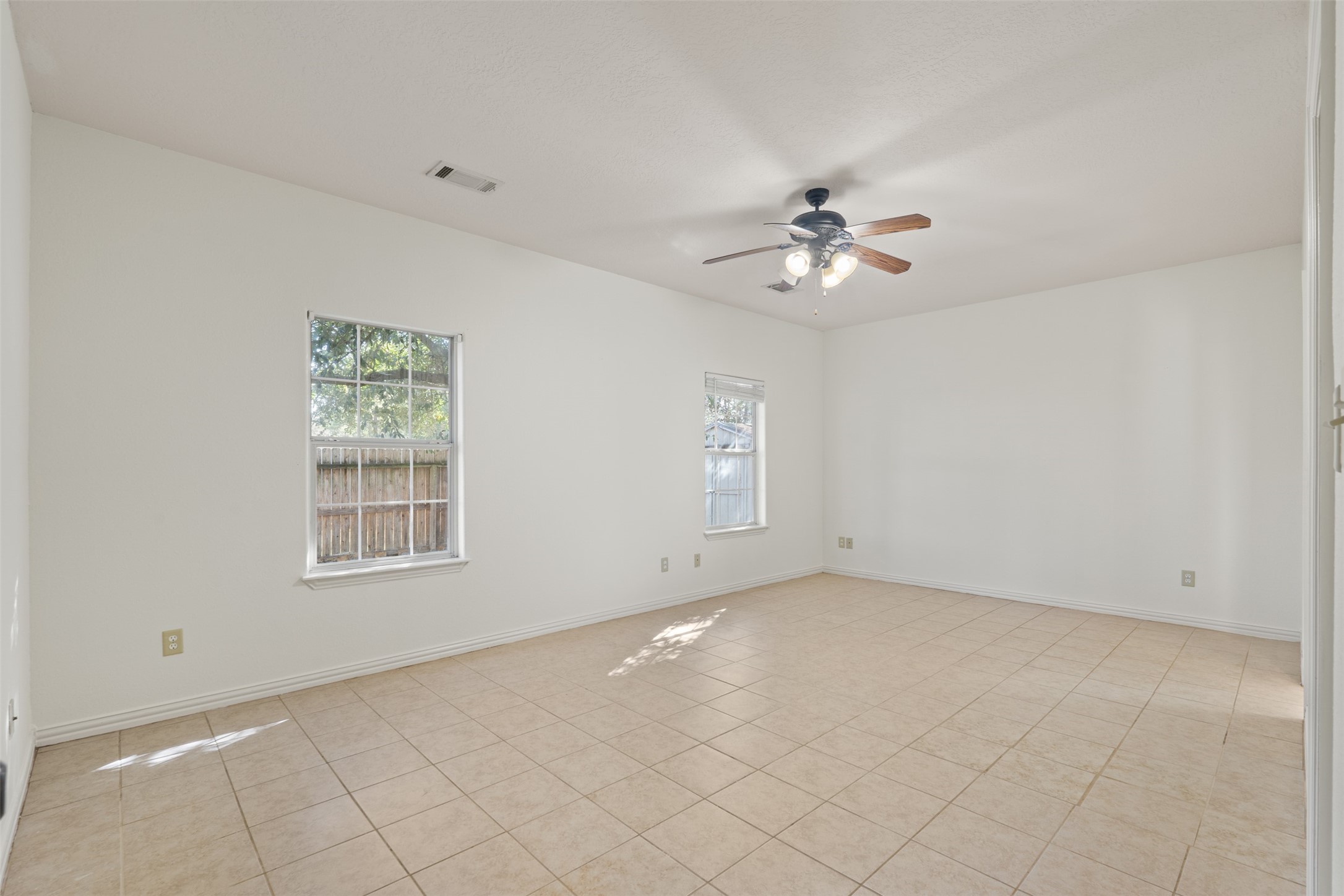 40614 Rolling Forest Drive Property Photo 19