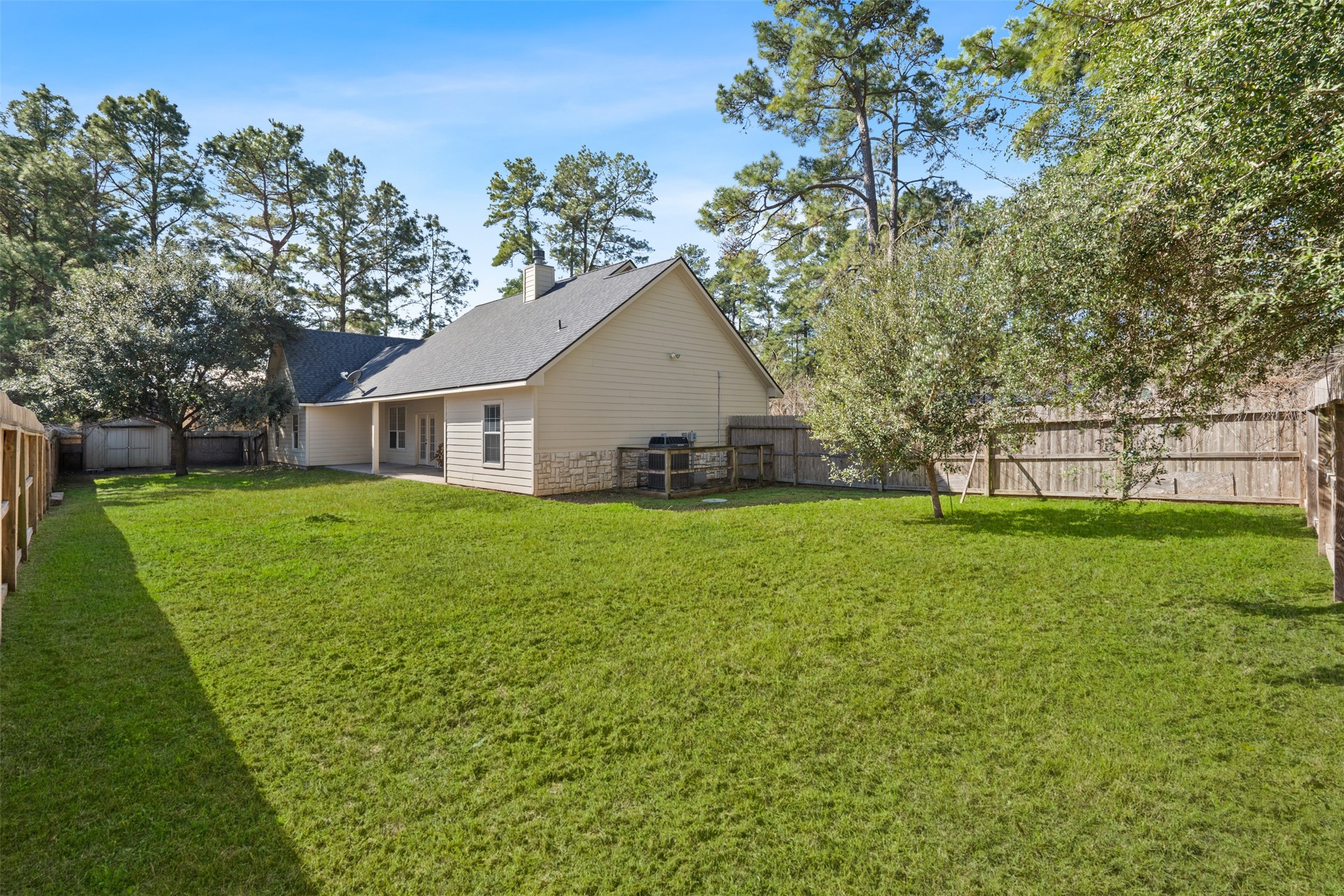 40614 Rolling Forest Drive Property Photo 24