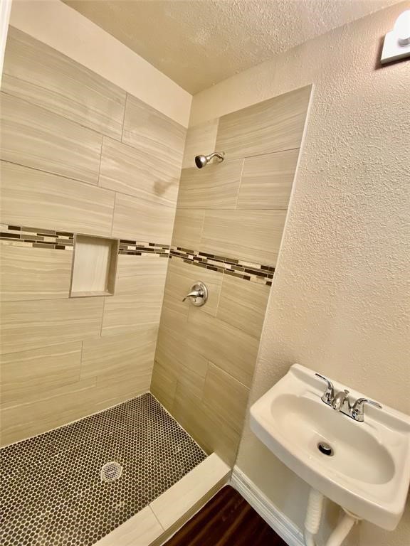6716 Sjolander Road Property Photo 13