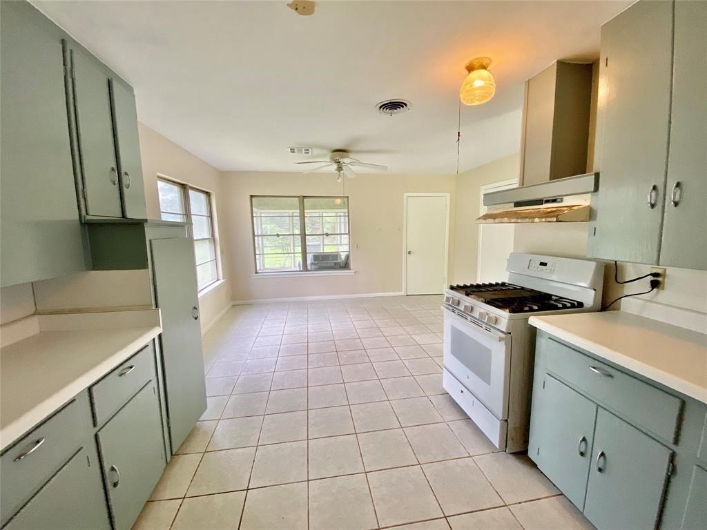 6716 Sjolander Road Property Photo 17