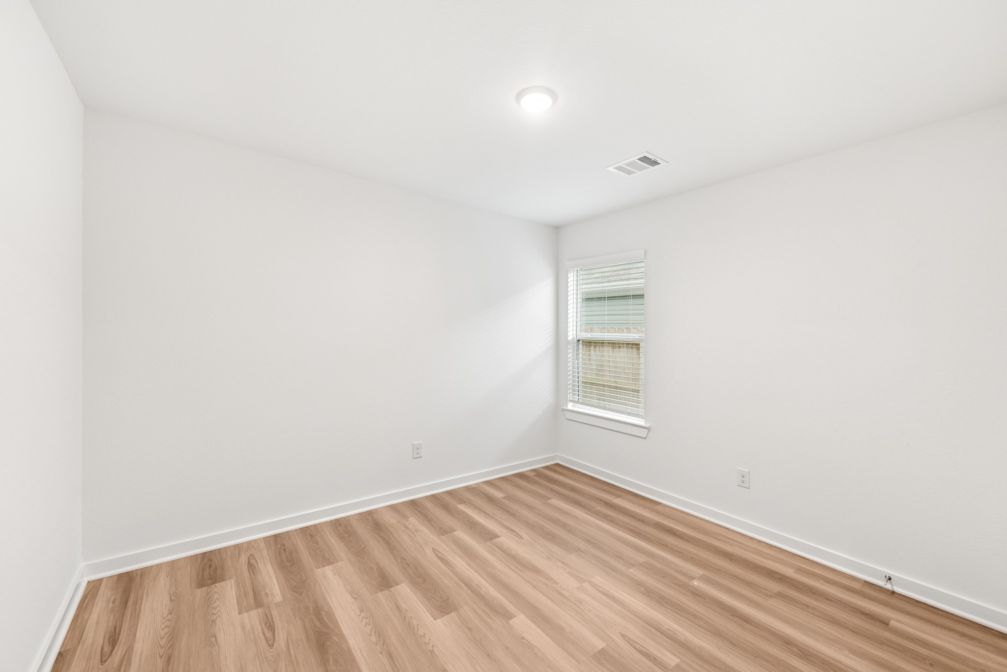 5815 Sunrise Bottom Lane Property Photo 14