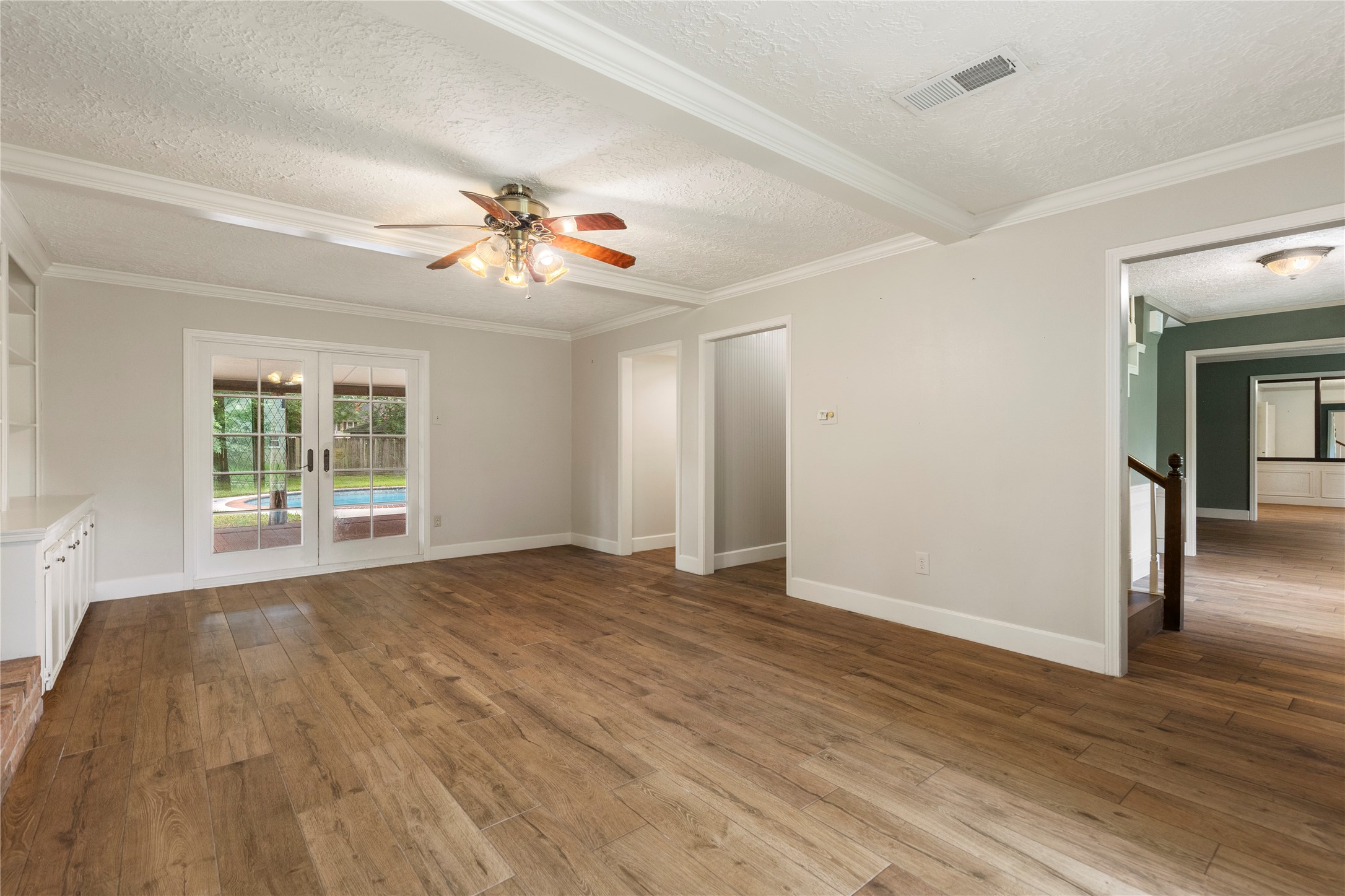 8215 Winding Hill Lane Property Photo 11