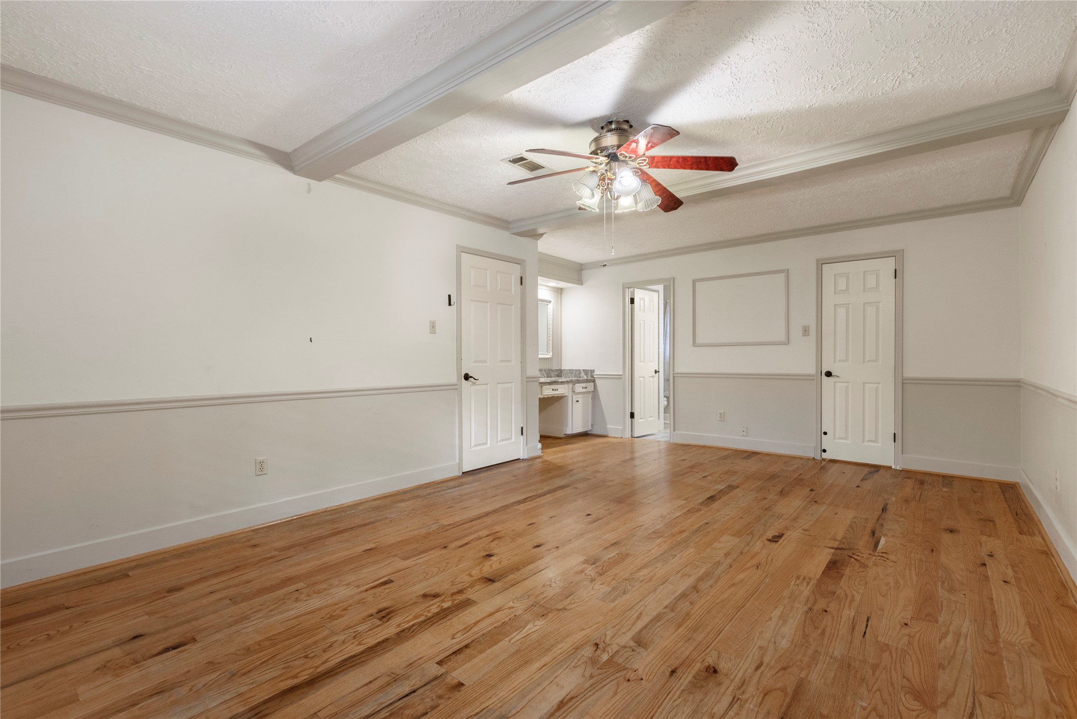 8215 Winding Hill Lane Property Photo 33
