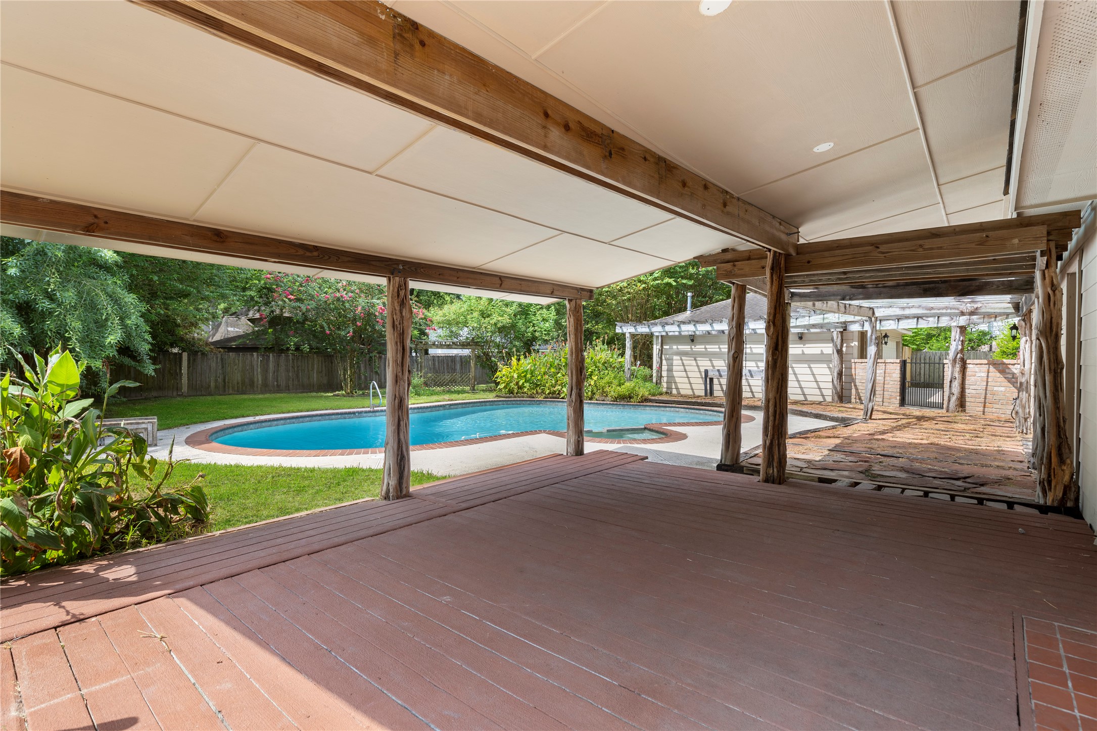 8215 Winding Hill Lane Property Photo 41