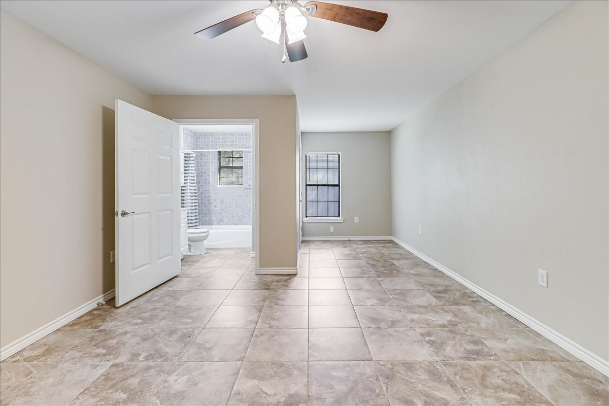 2111 E Lott Avenue Property Photo 32