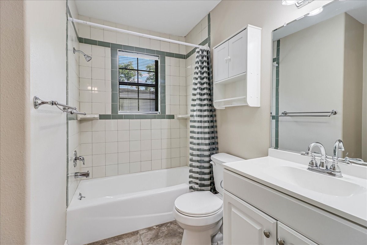 2111 E Lott Avenue Property Photo 40