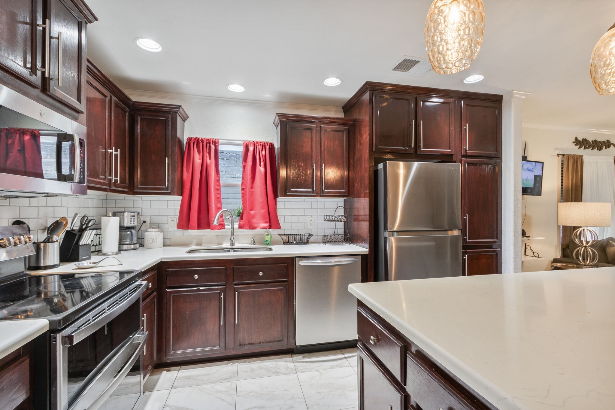 21423 Cherry Canyon Lane Property Photo 11