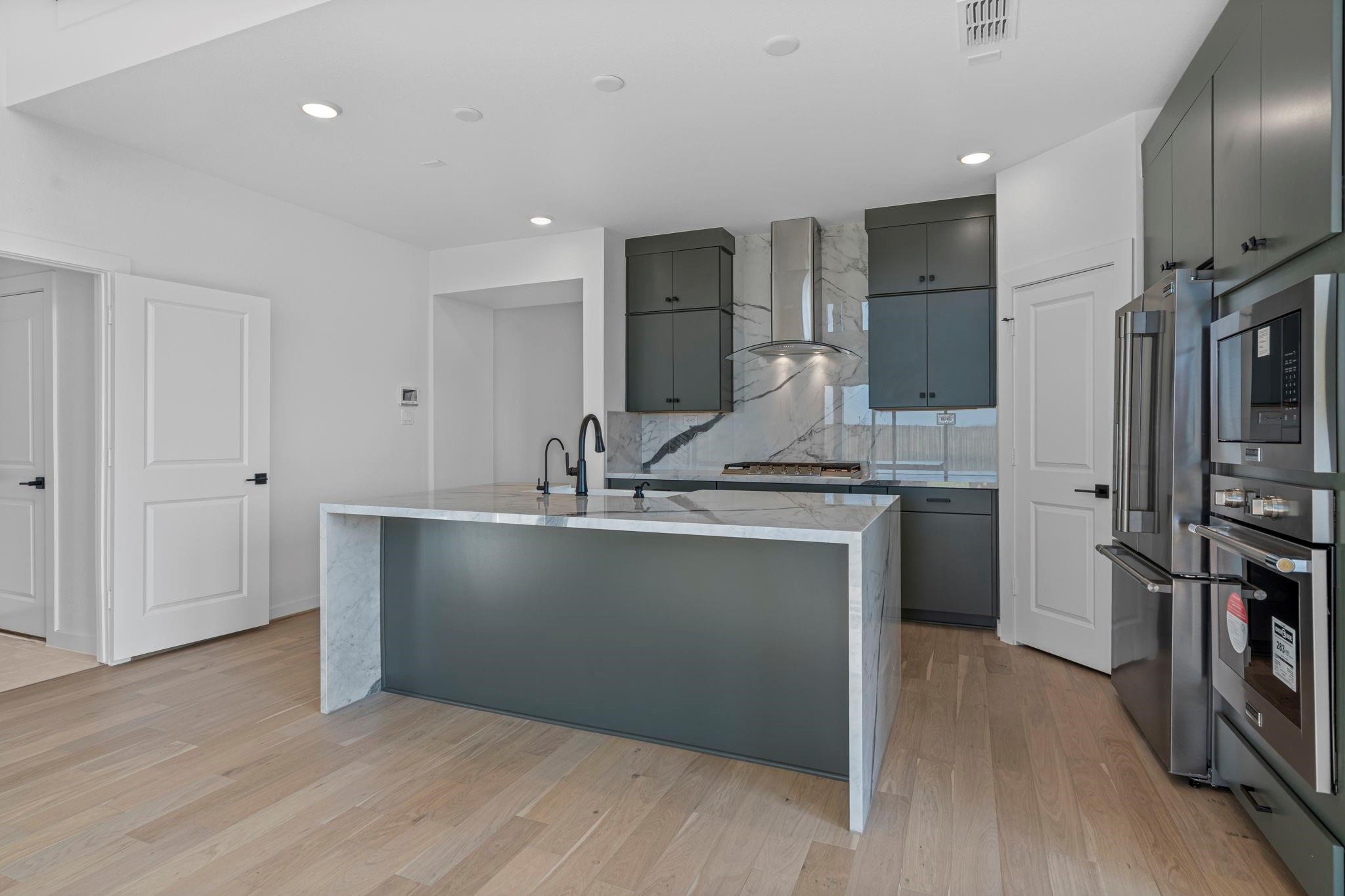 422 Apple Core Way Property Photo 4