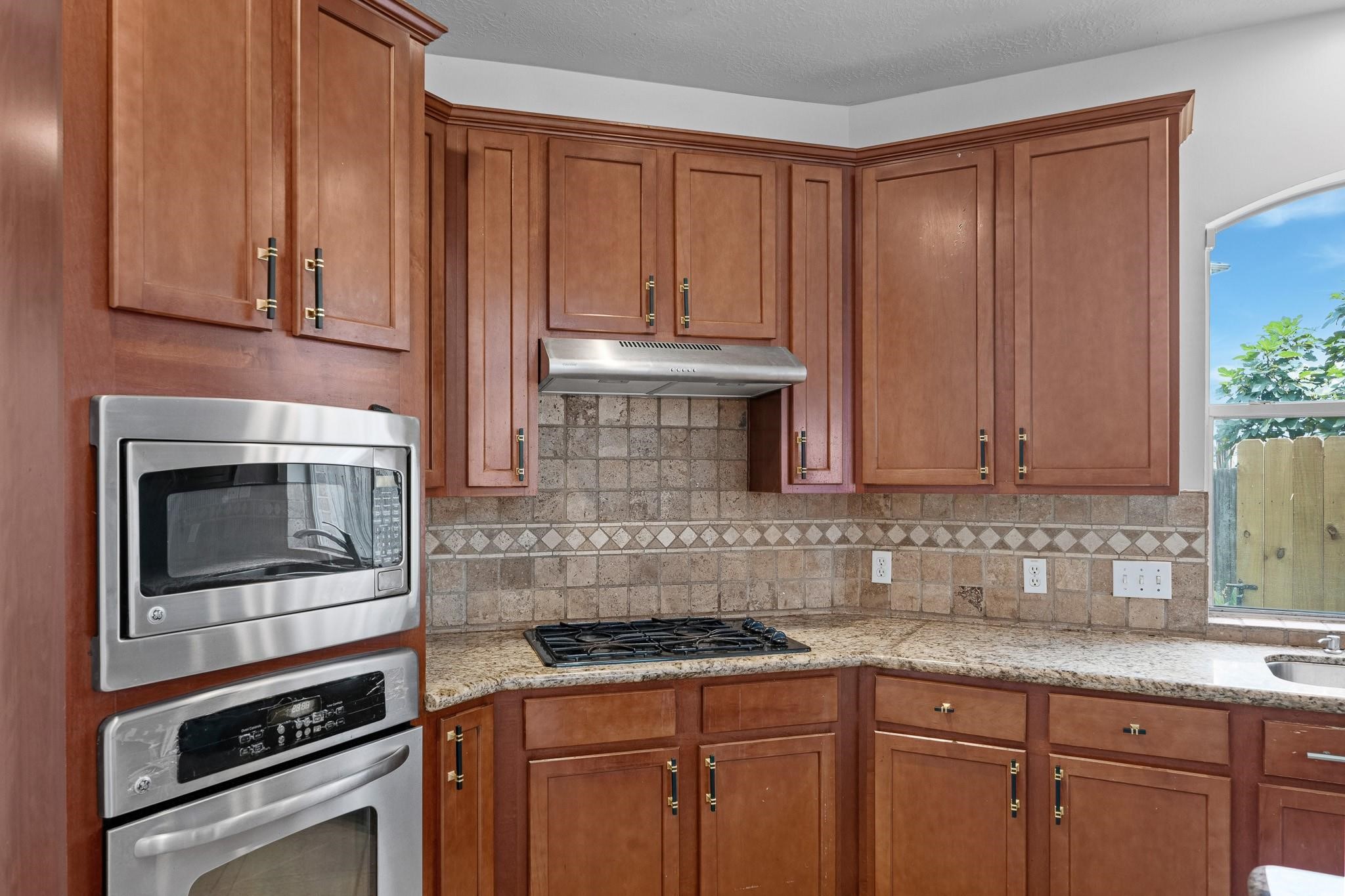 9422 Shelbourne Meadows Drive Property Photo 11