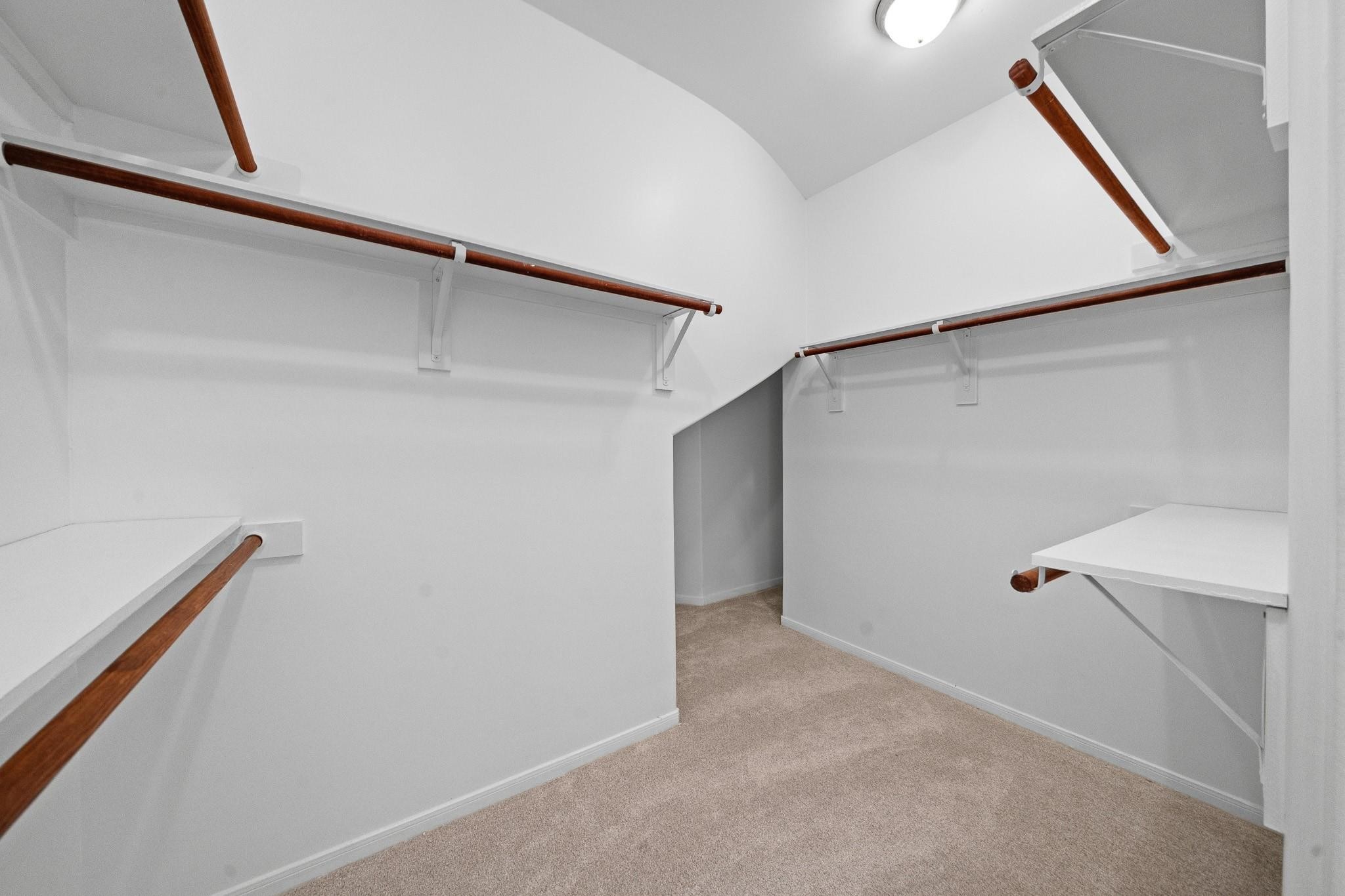 9422 Shelbourne Meadows Drive Property Photo 26