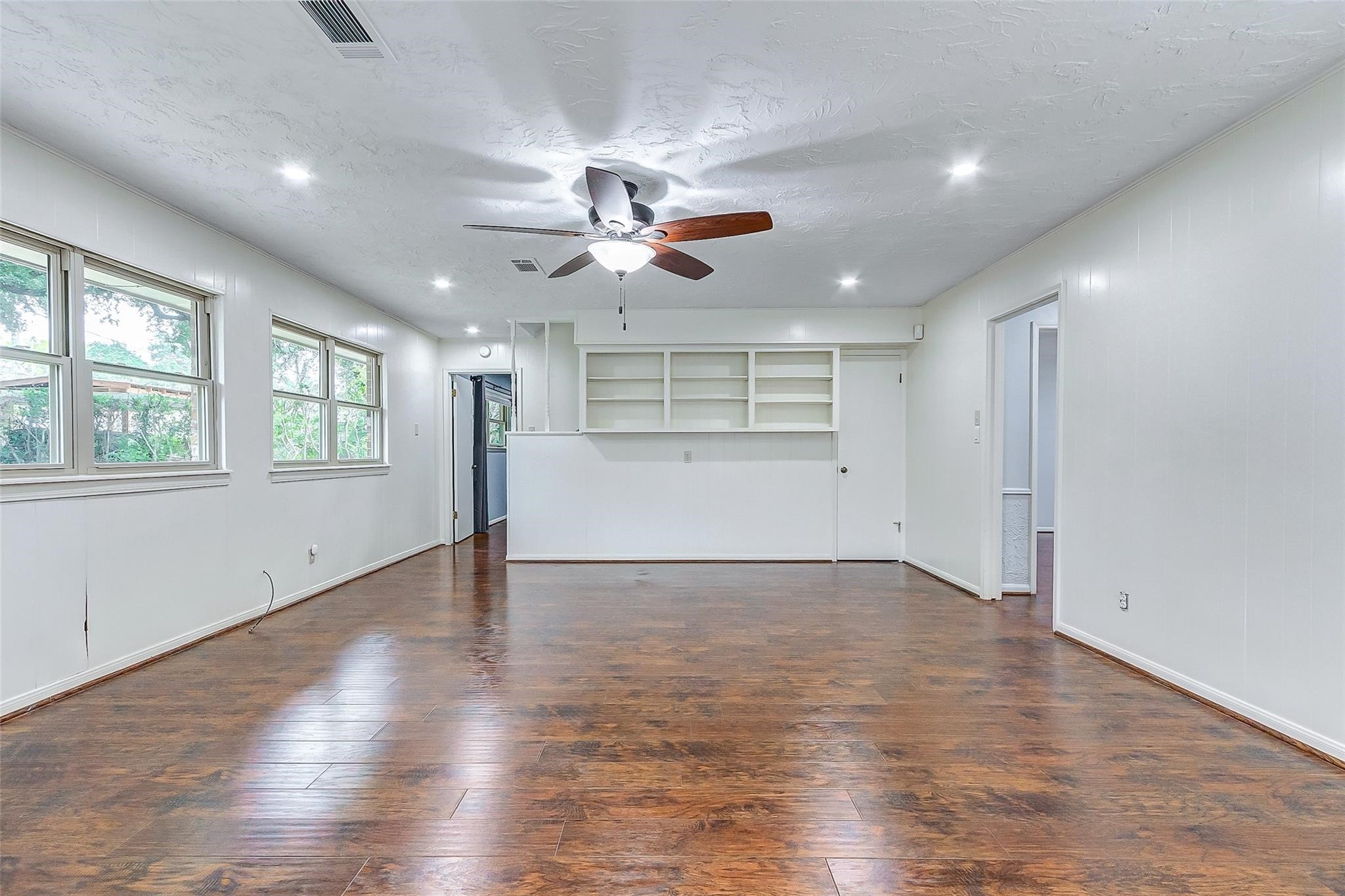 122 Camellia Street Property Photo 11