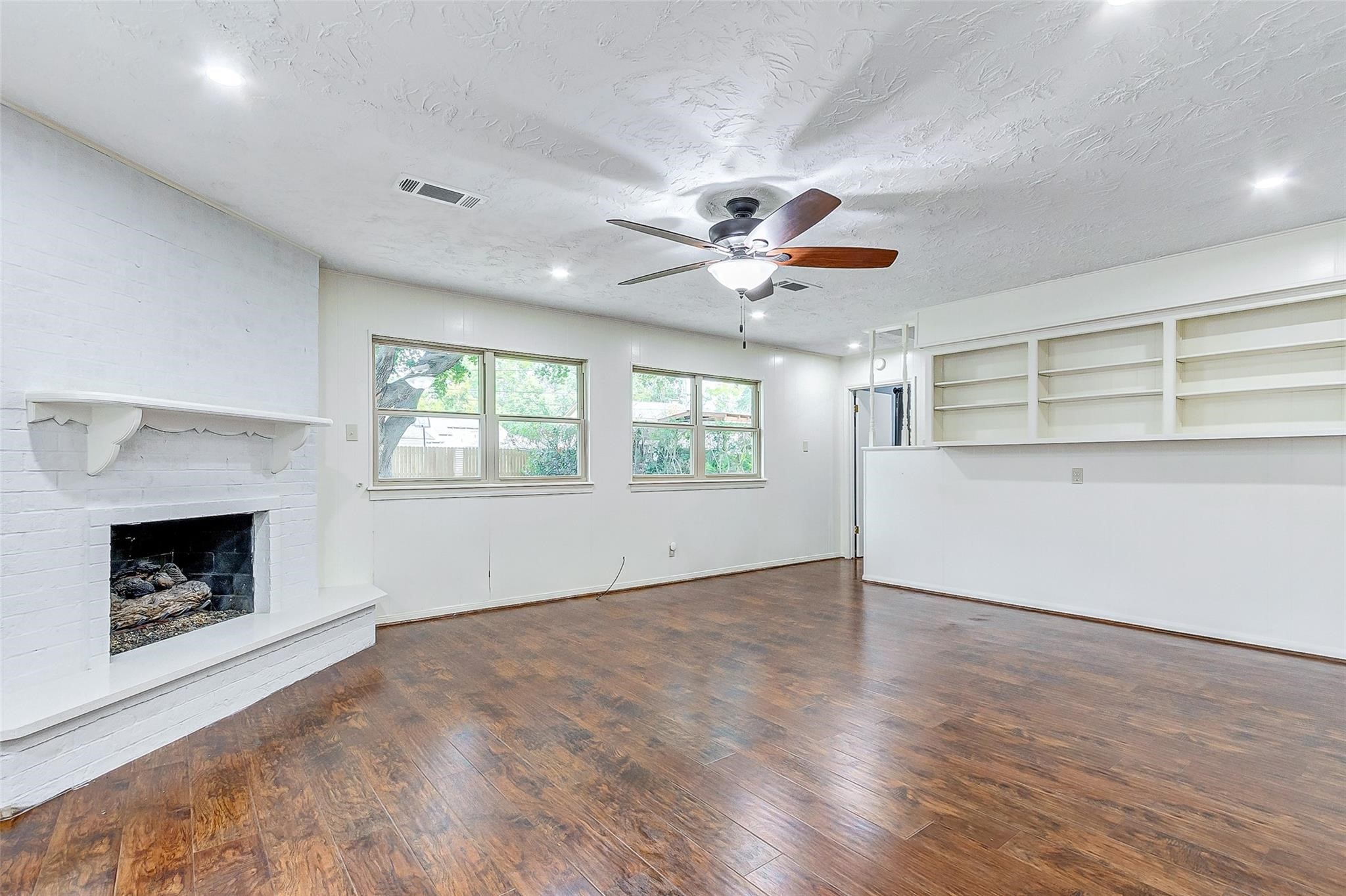 122 Camellia Street Property Photo 12