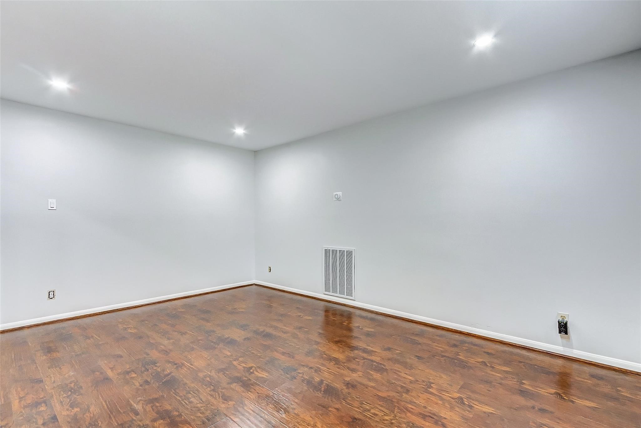 122 Camellia Street Property Photo 27