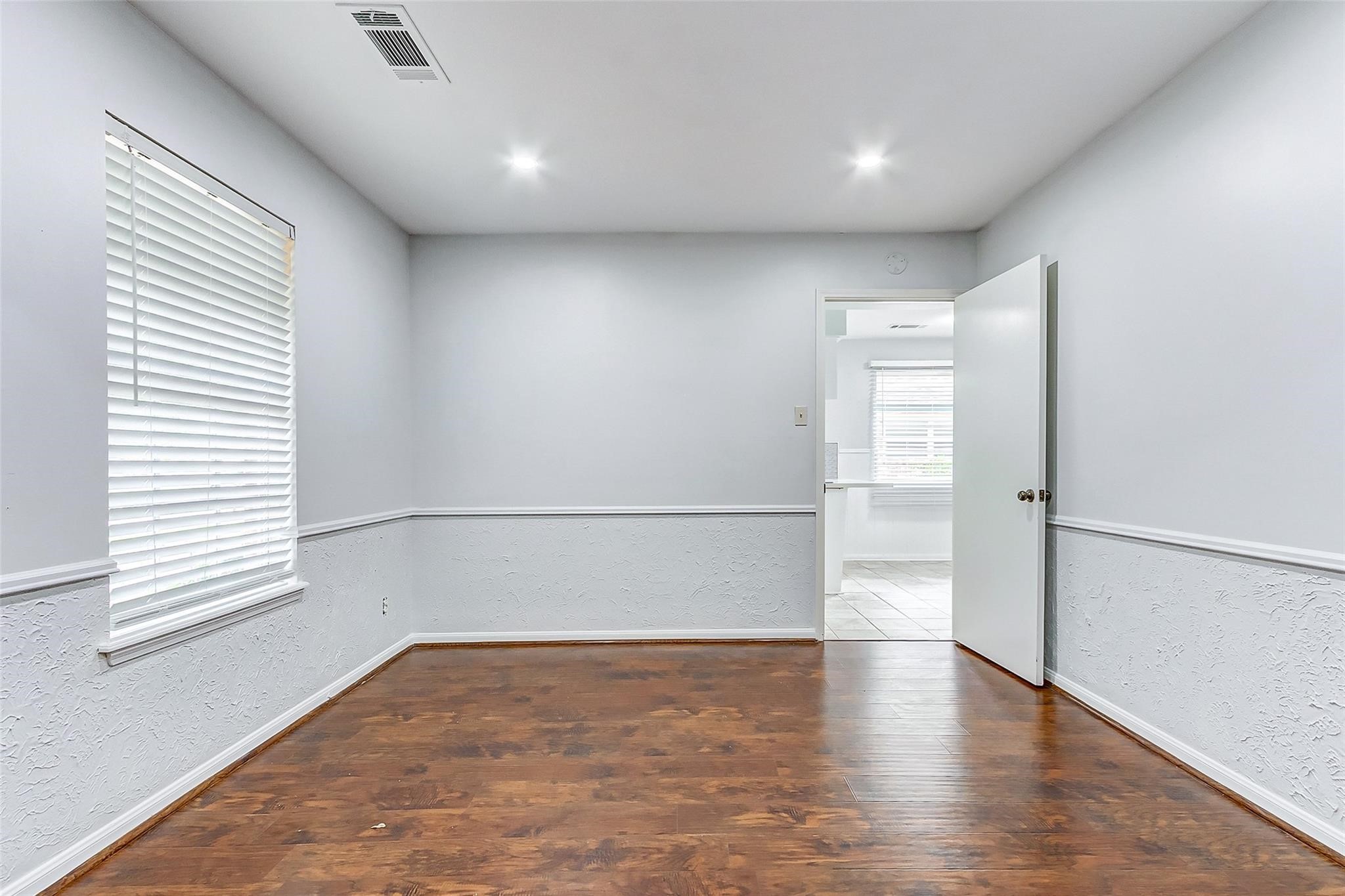 122 Camellia Street Property Photo 28