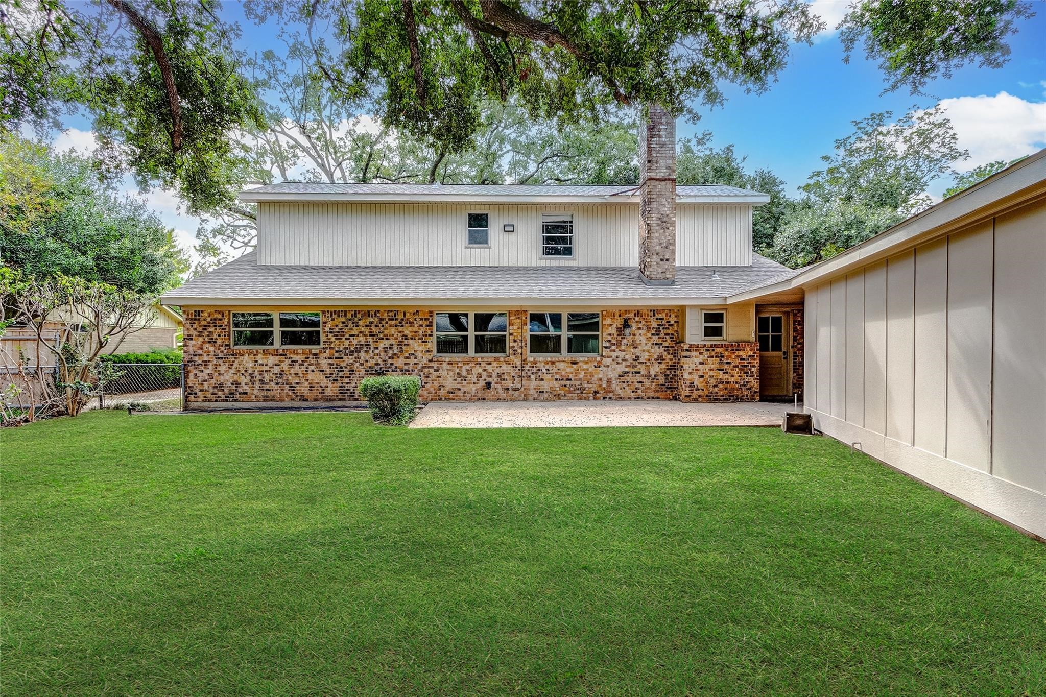122 Camellia Street Property Photo 31