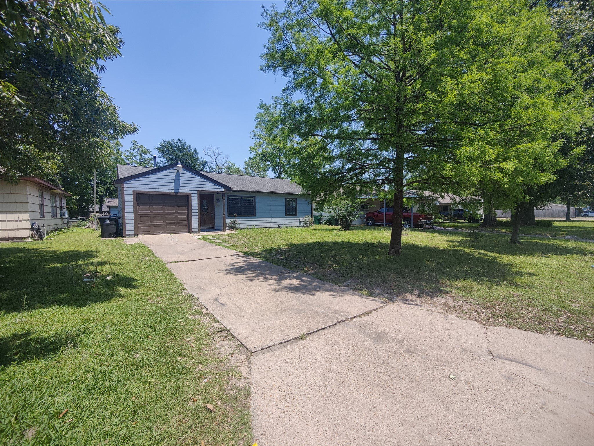 6714 Underhill Street Property Photo 2