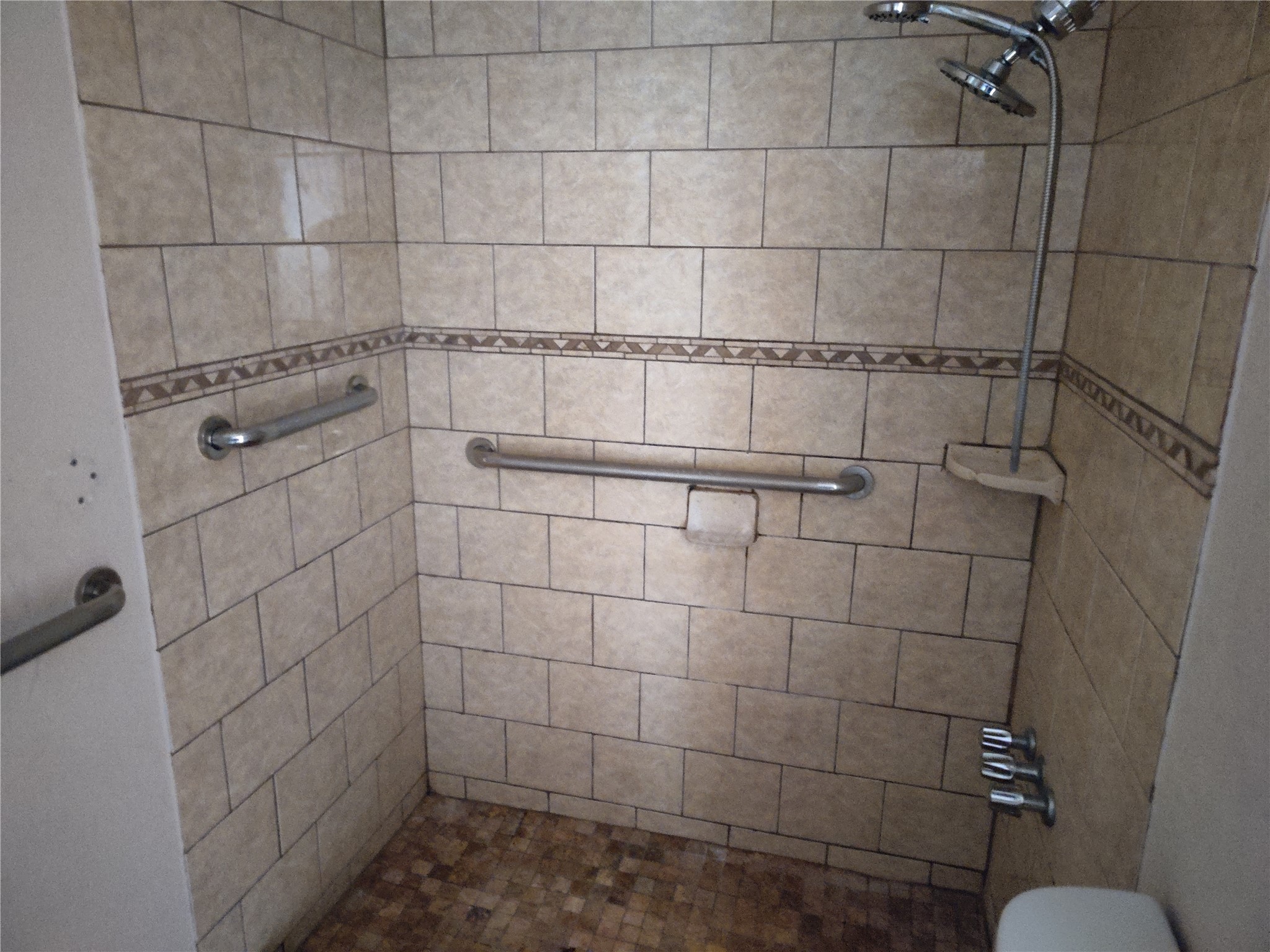 6714 Underhill Street Property Photo 22