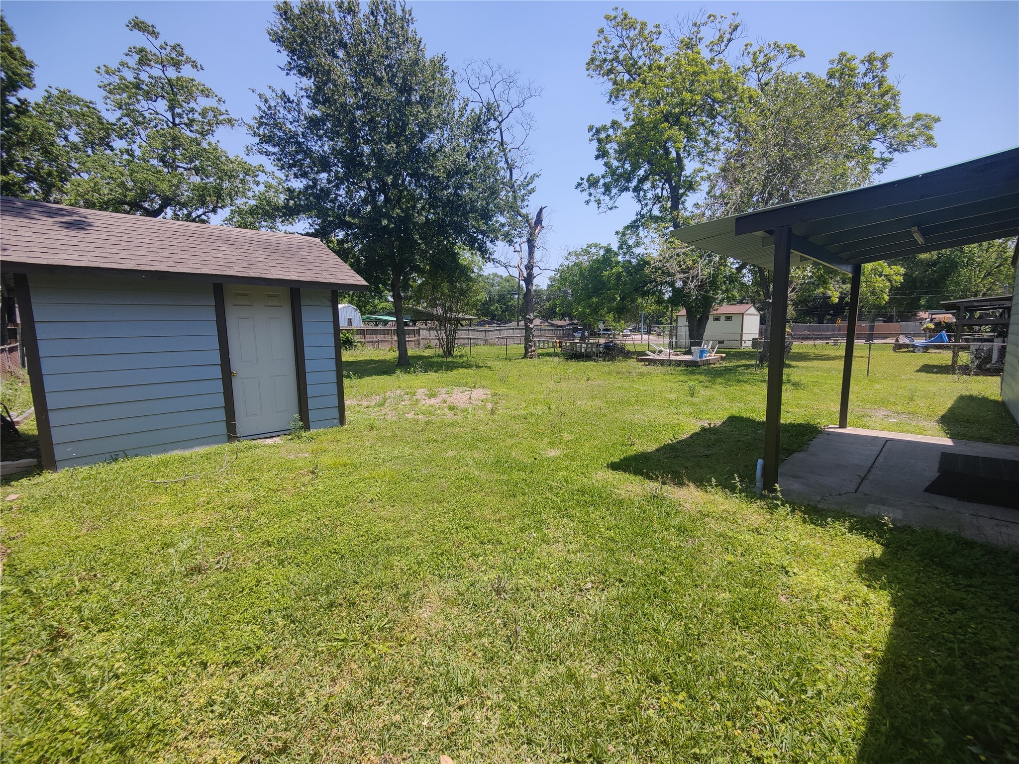 6714 Underhill Street Property Photo 32