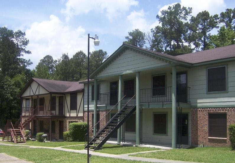 801 Forest Hollow 6 Property Photo 1