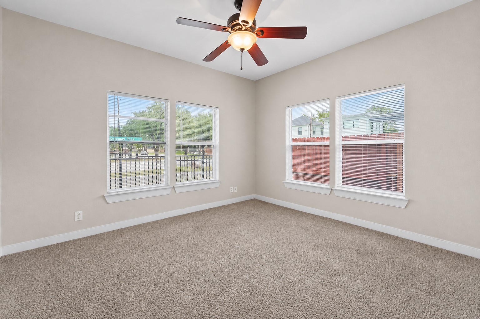 747 E 7th Street Property Photo 10