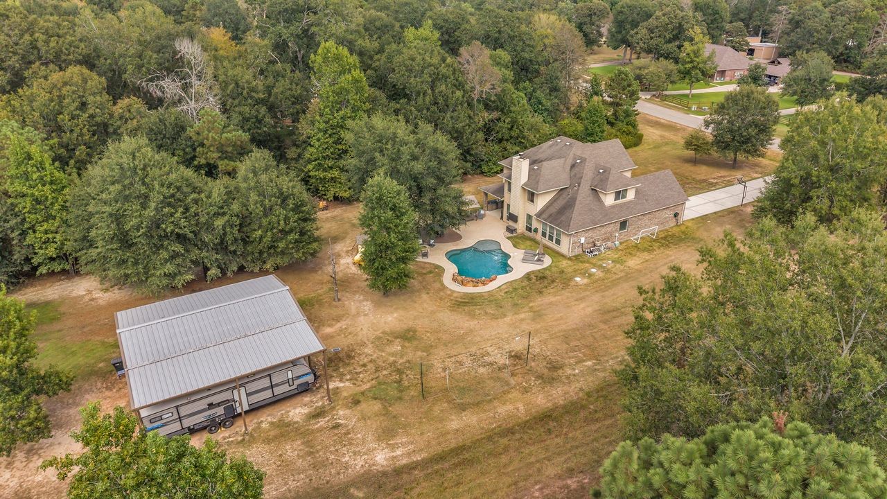 9061 Water Buck Lane Property Photo 5