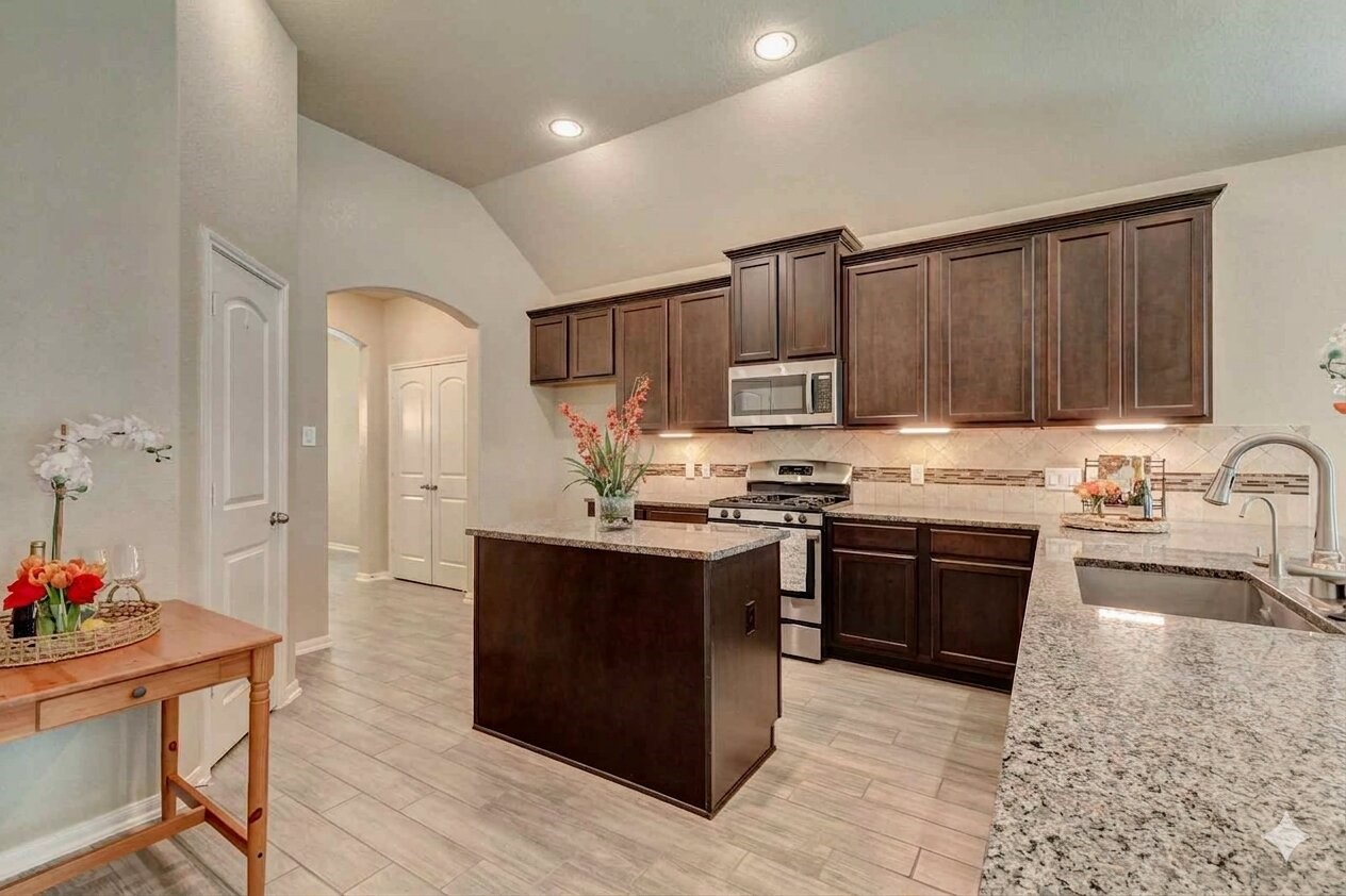 5318 Madeline Grace Drive Property Photo 6