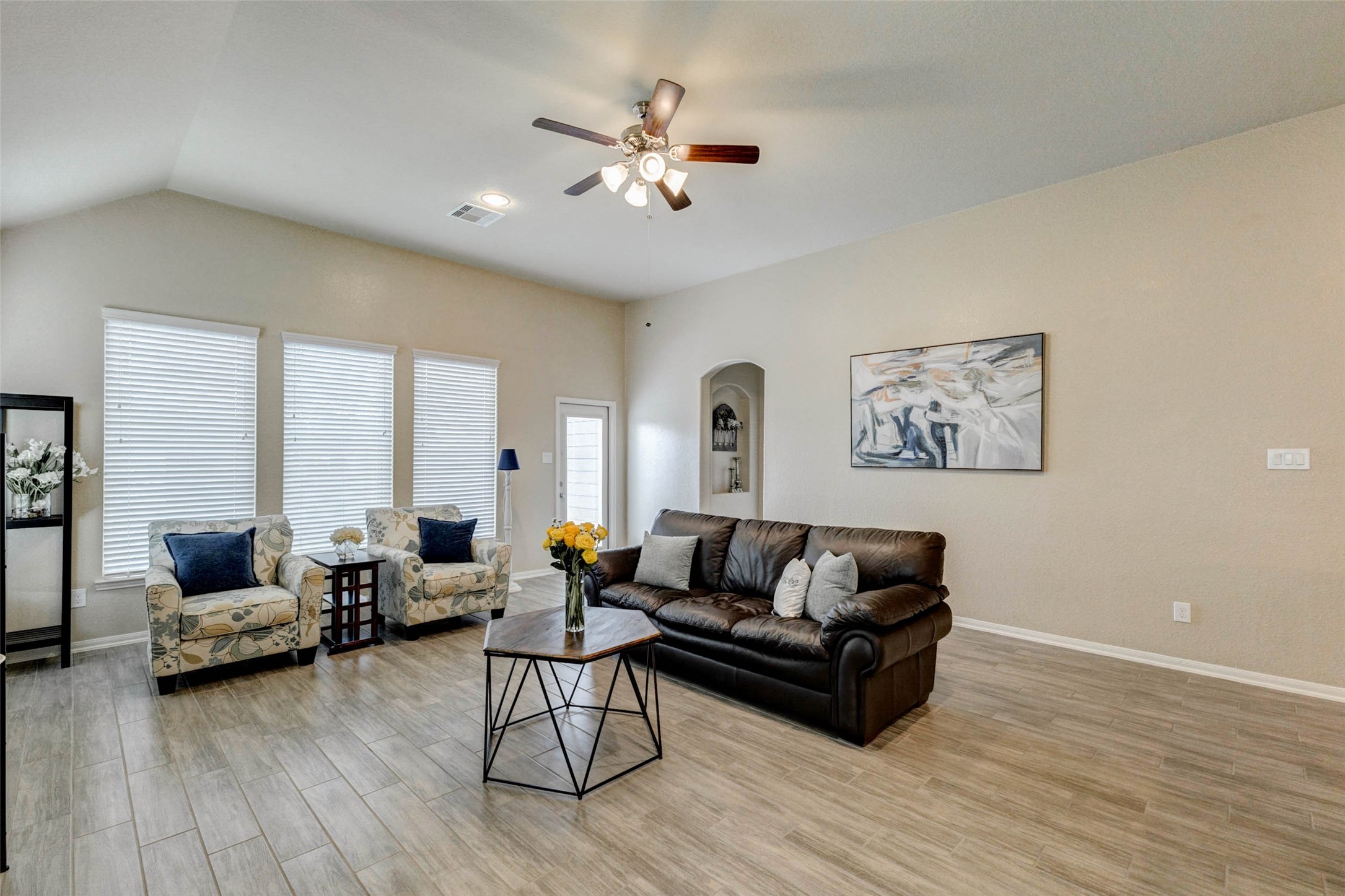 5318 Madeline Grace Drive Property Photo 10