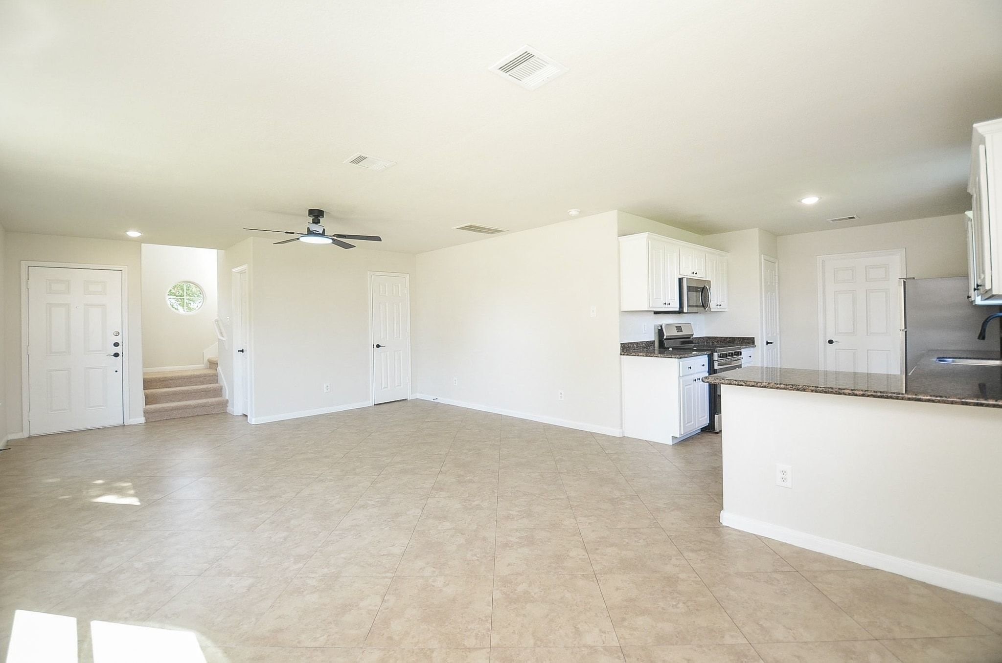 3906 Hollow Cove Lane Property Photo 4