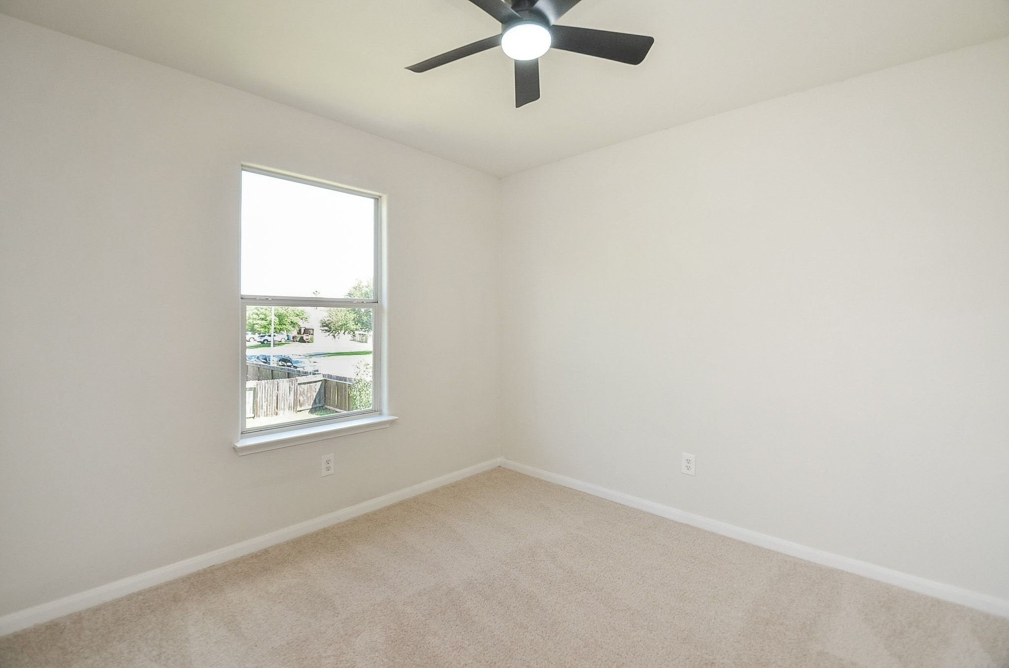 3906 Hollow Cove Lane Property Photo 23