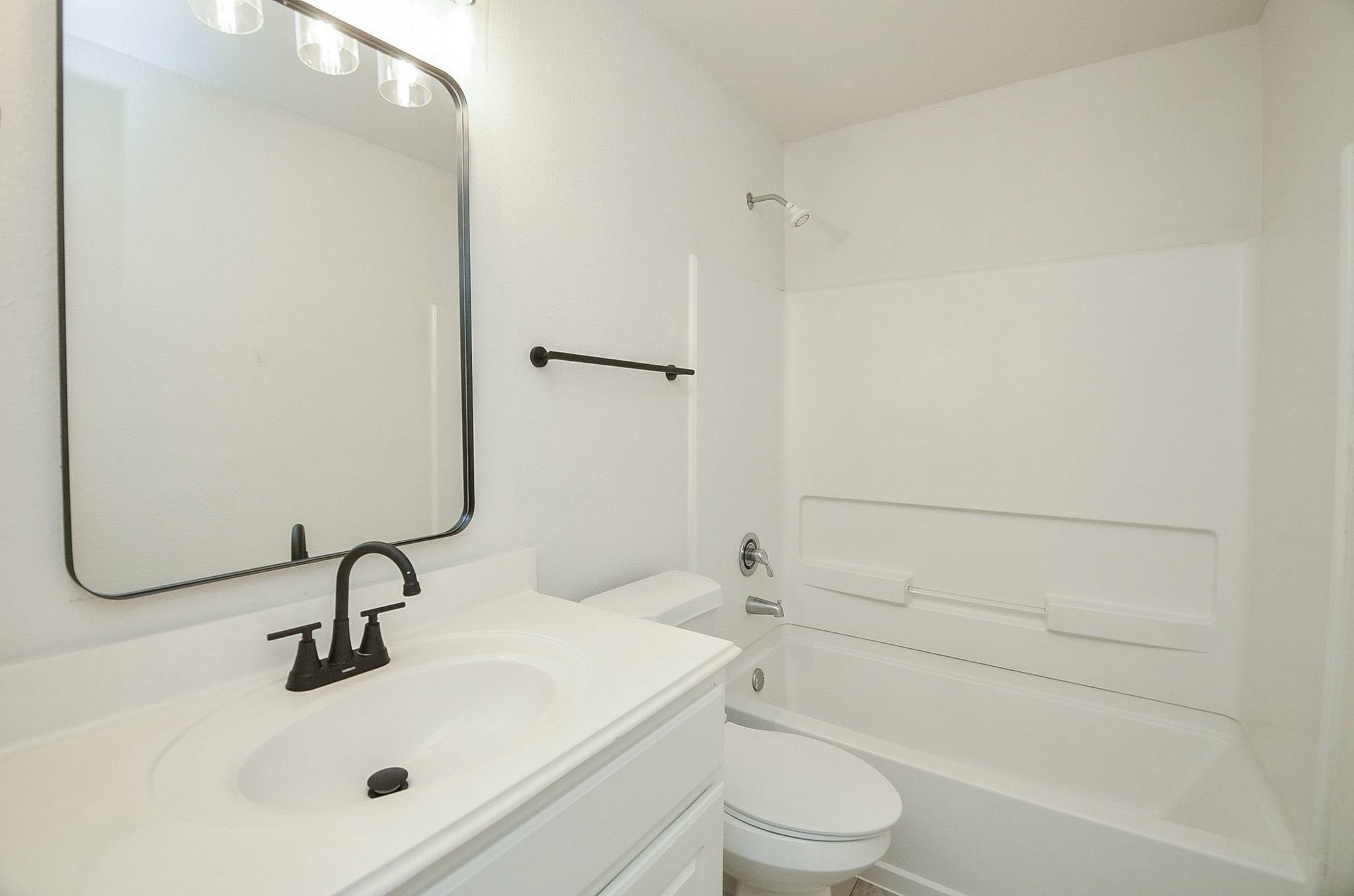 3906 Hollow Cove Lane Property Photo 24
