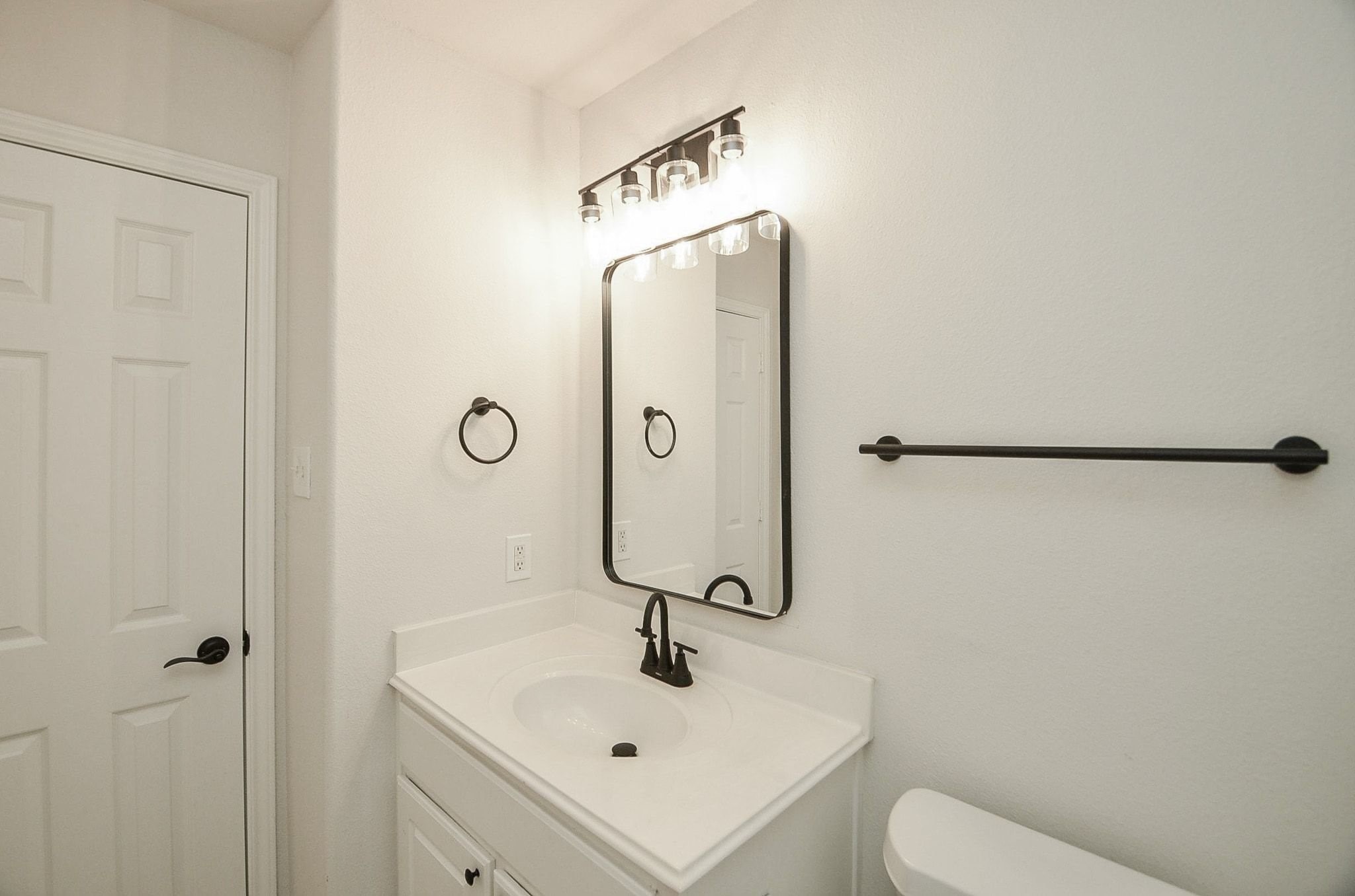3906 Hollow Cove Lane Property Photo 25