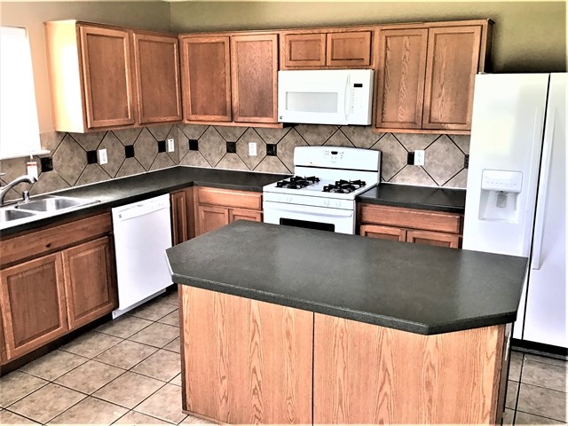 7707 Atwood Manor Court Property Photo 2