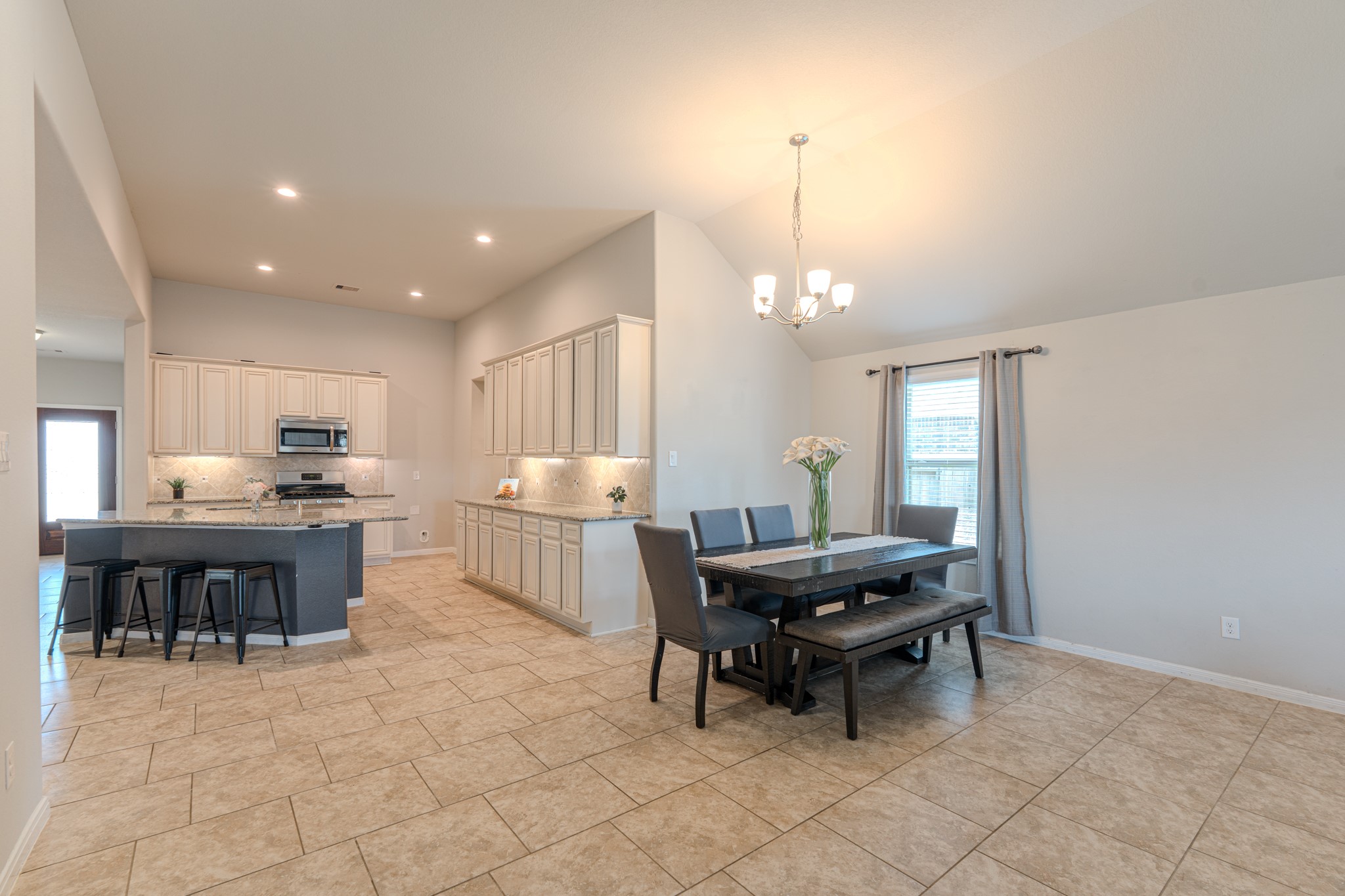 14207 Irvine Ranch Trail Property Photo 12