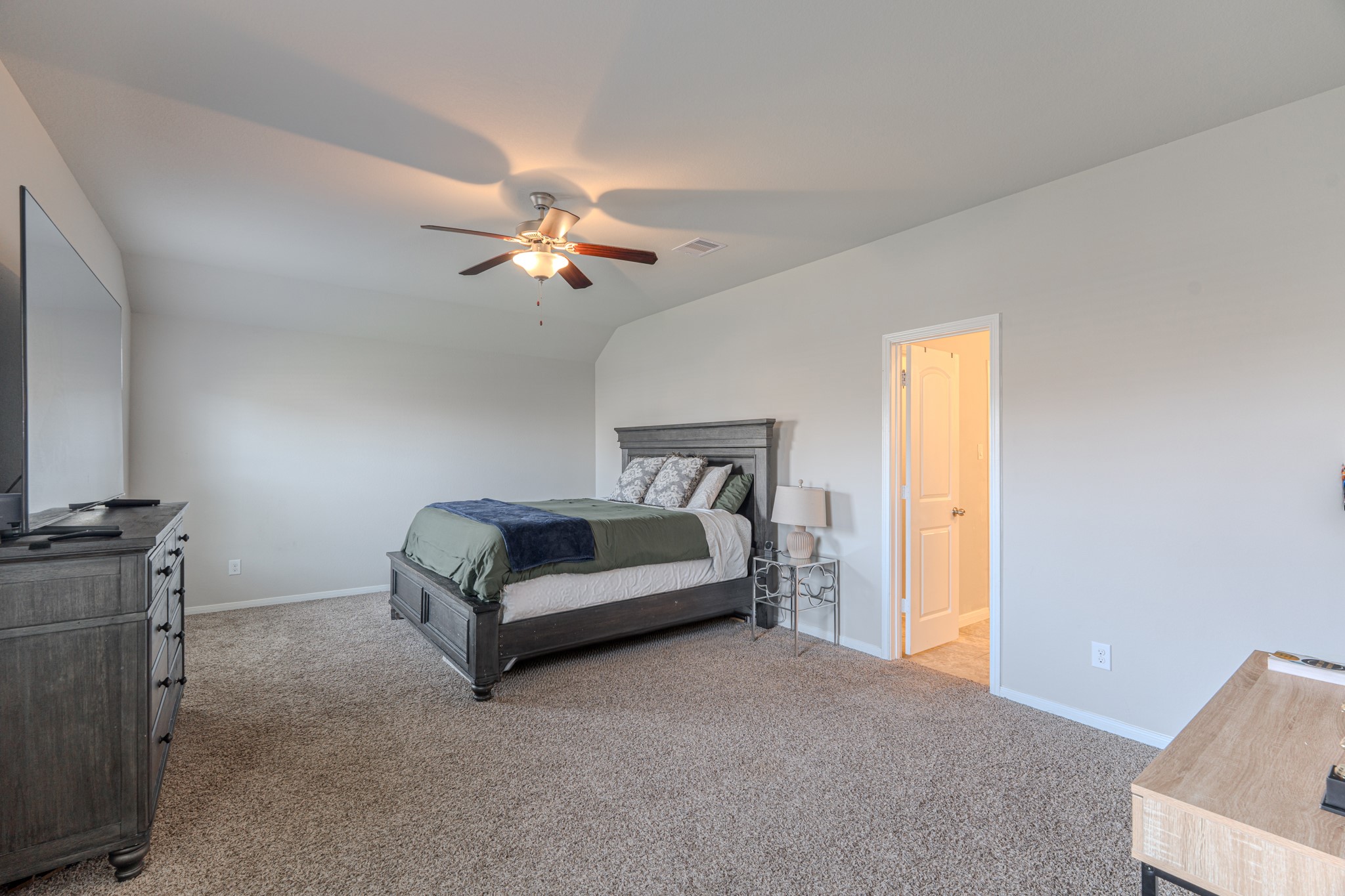 14207 Irvine Ranch Trail Property Photo 17