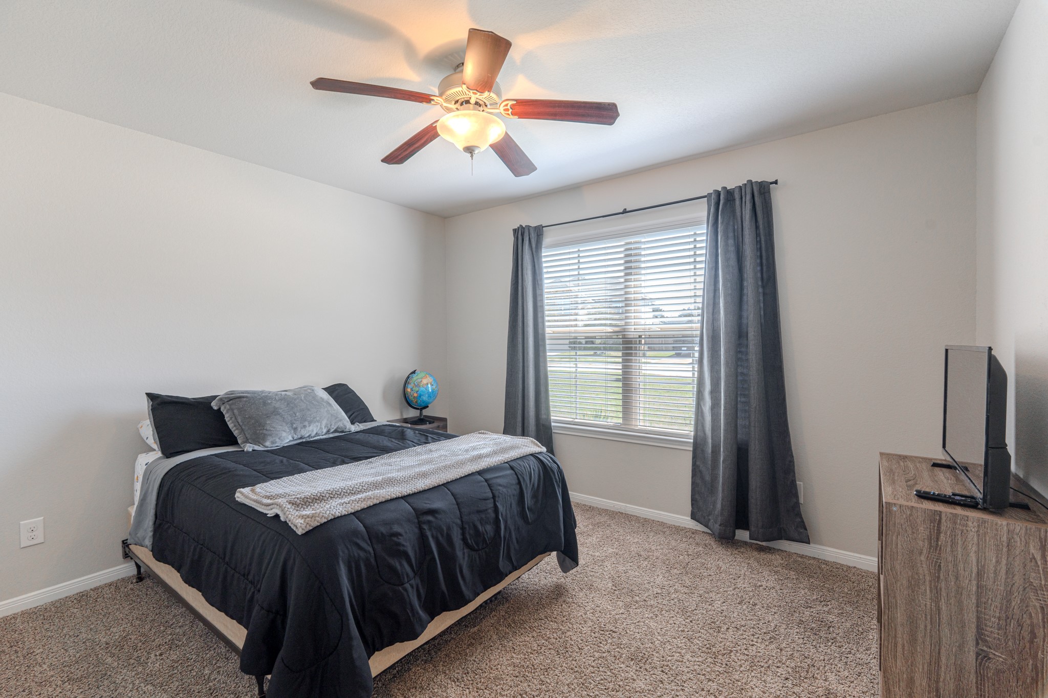 14207 Irvine Ranch Trail Property Photo 23