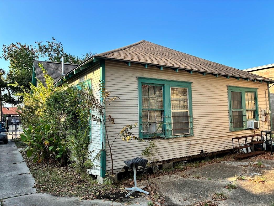 305 Eastwood Street, Houston Tx 77011 Property Photo 20