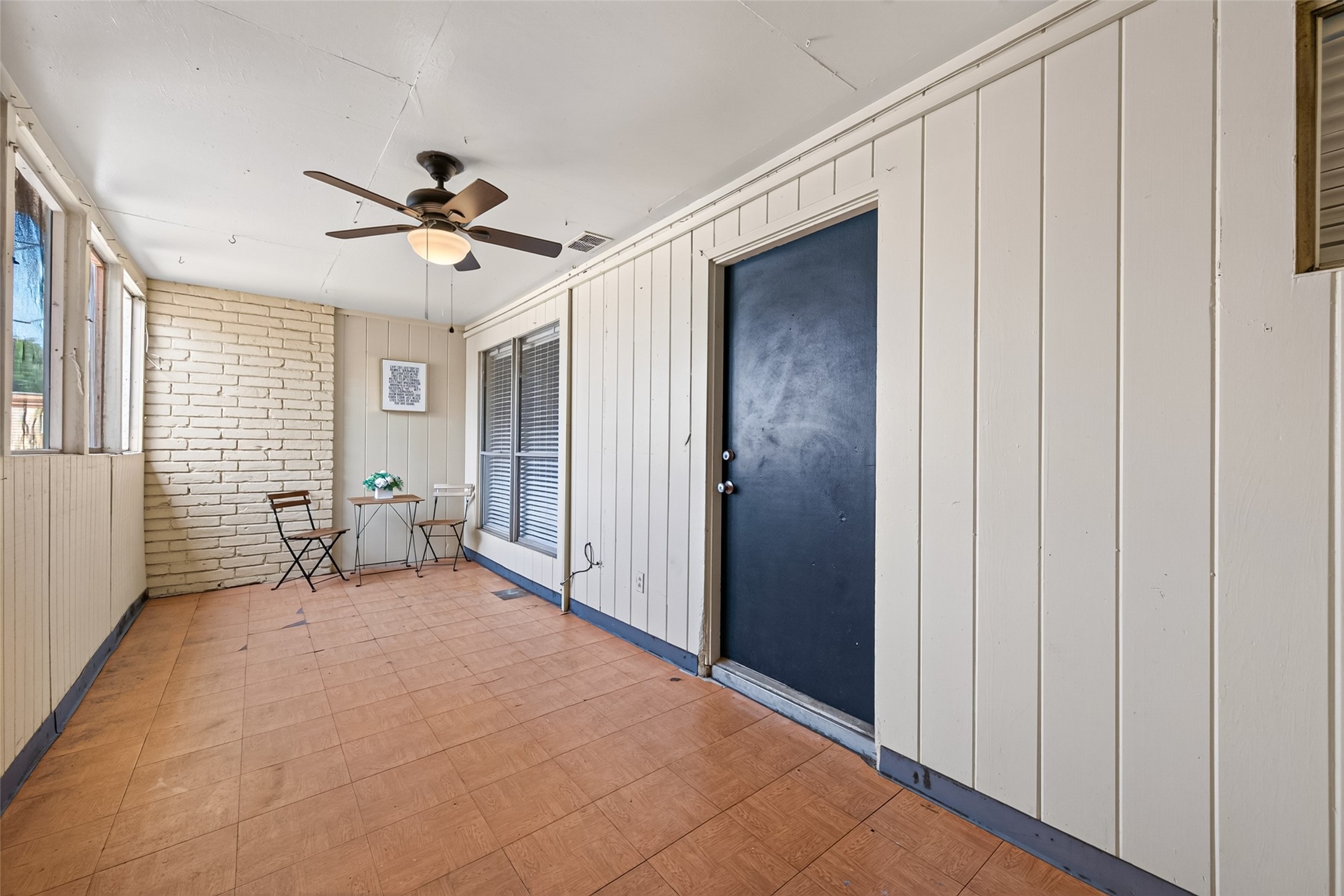 7714 Renwick Drive D13 Property Photo 7