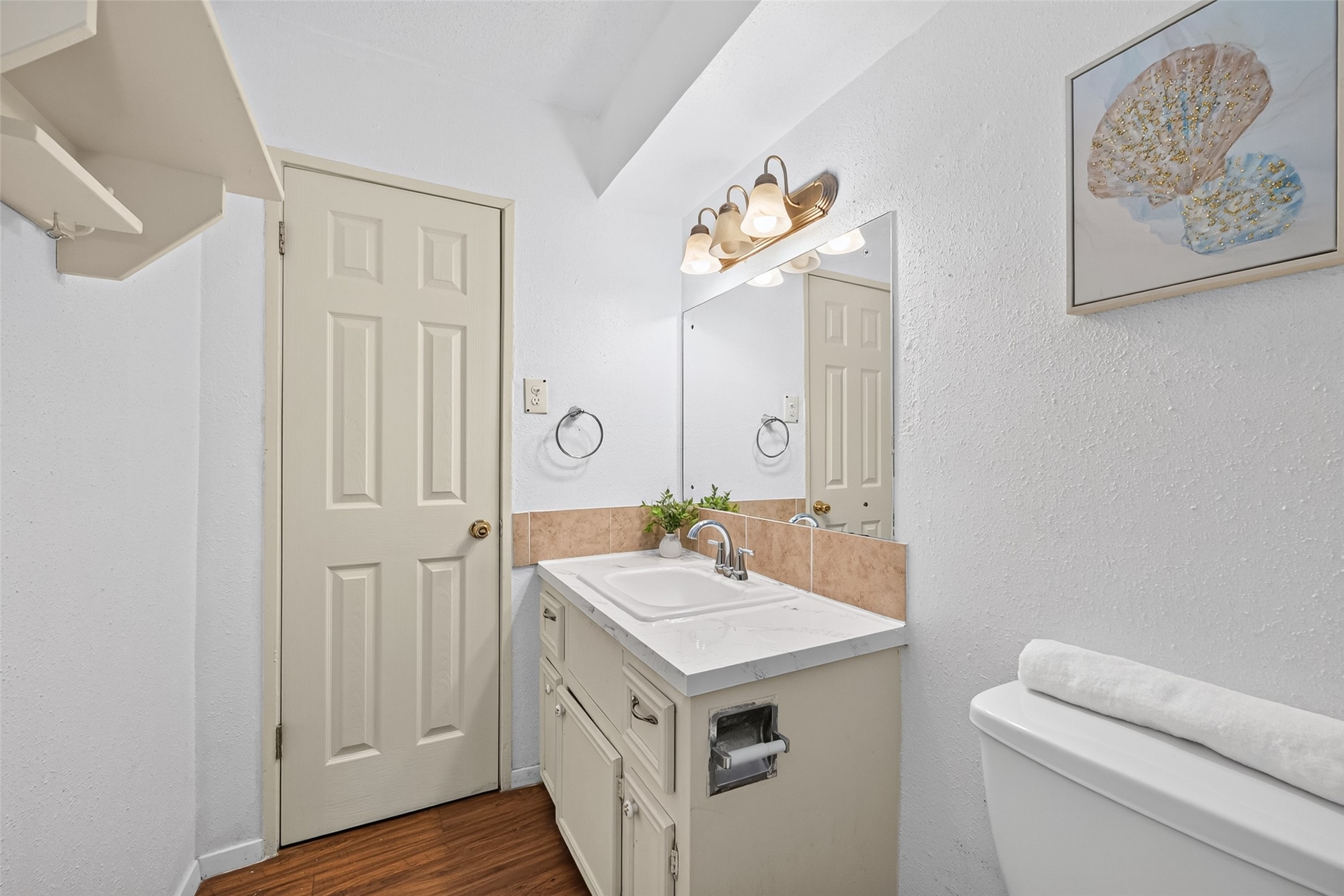 7714 Renwick Drive D13 Property Photo 25