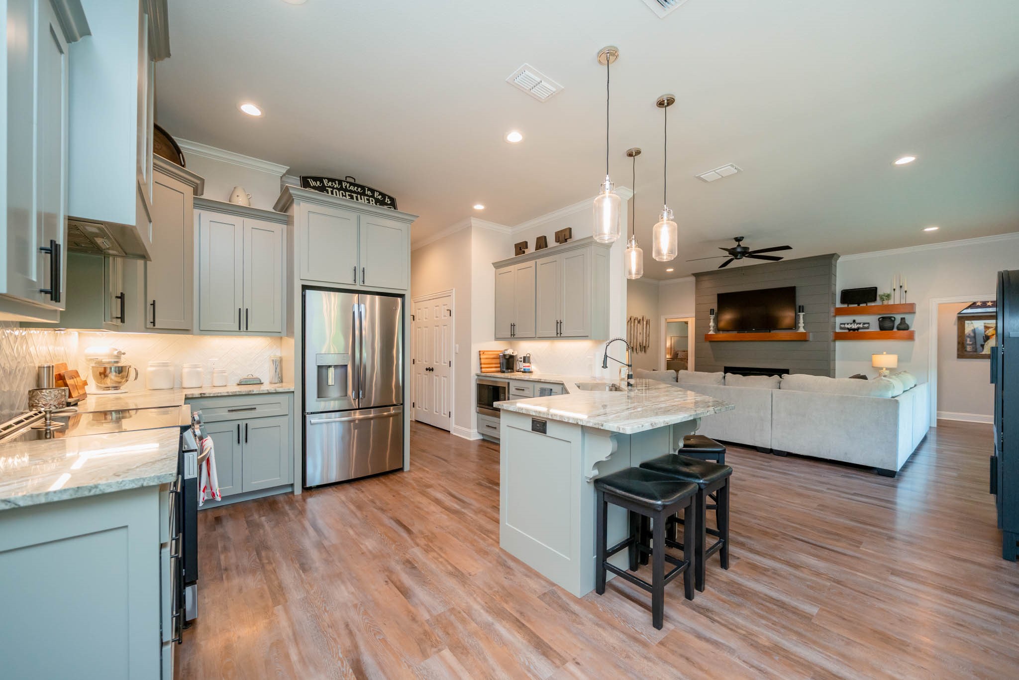 4523 Lone Oak Ln Property Photo 16