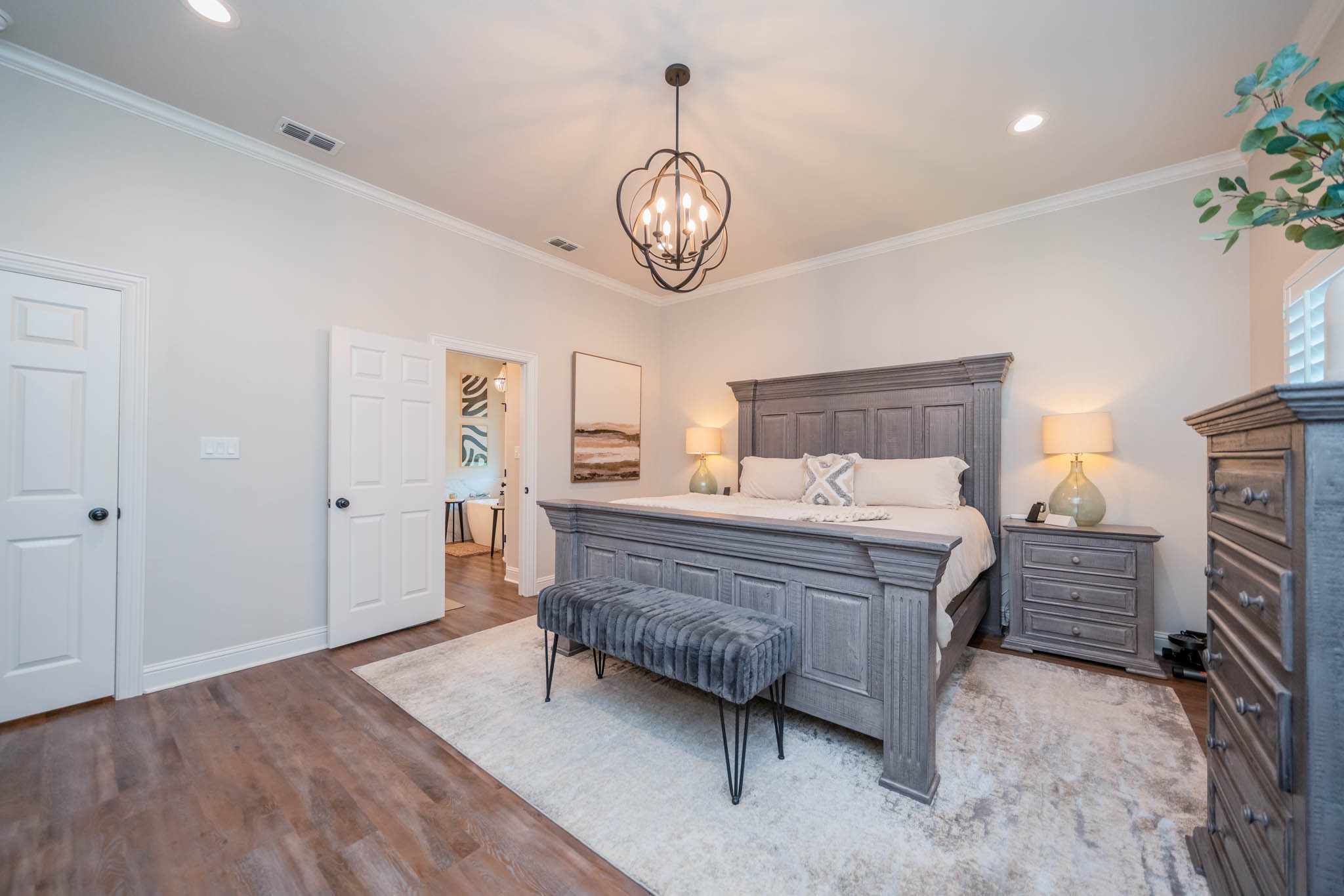 4523 Lone Oak Ln Property Photo 23