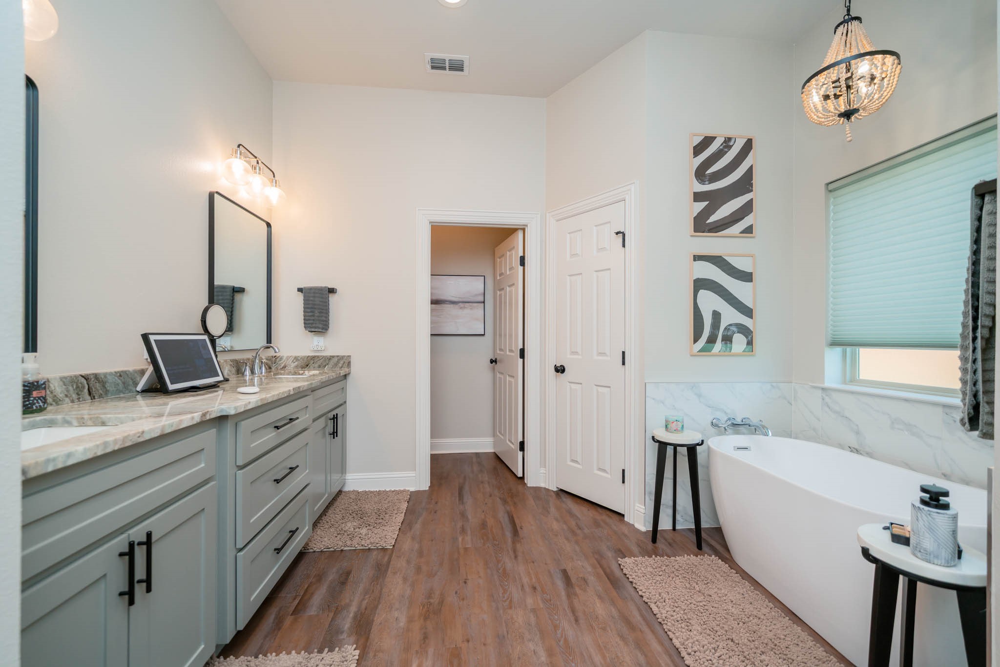 4523 Lone Oak Ln Property Photo 28