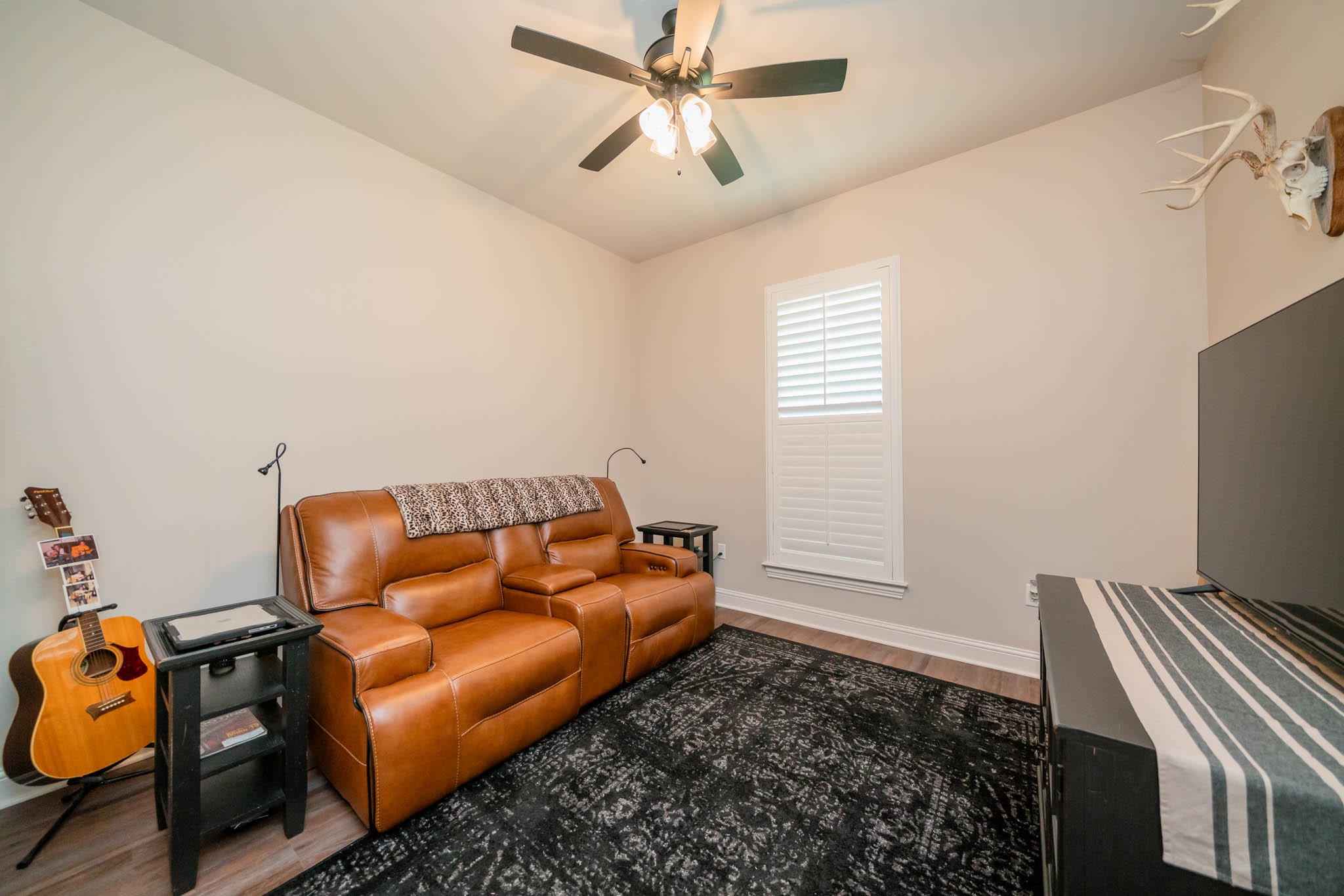 4523 Lone Oak Ln Property Photo 36