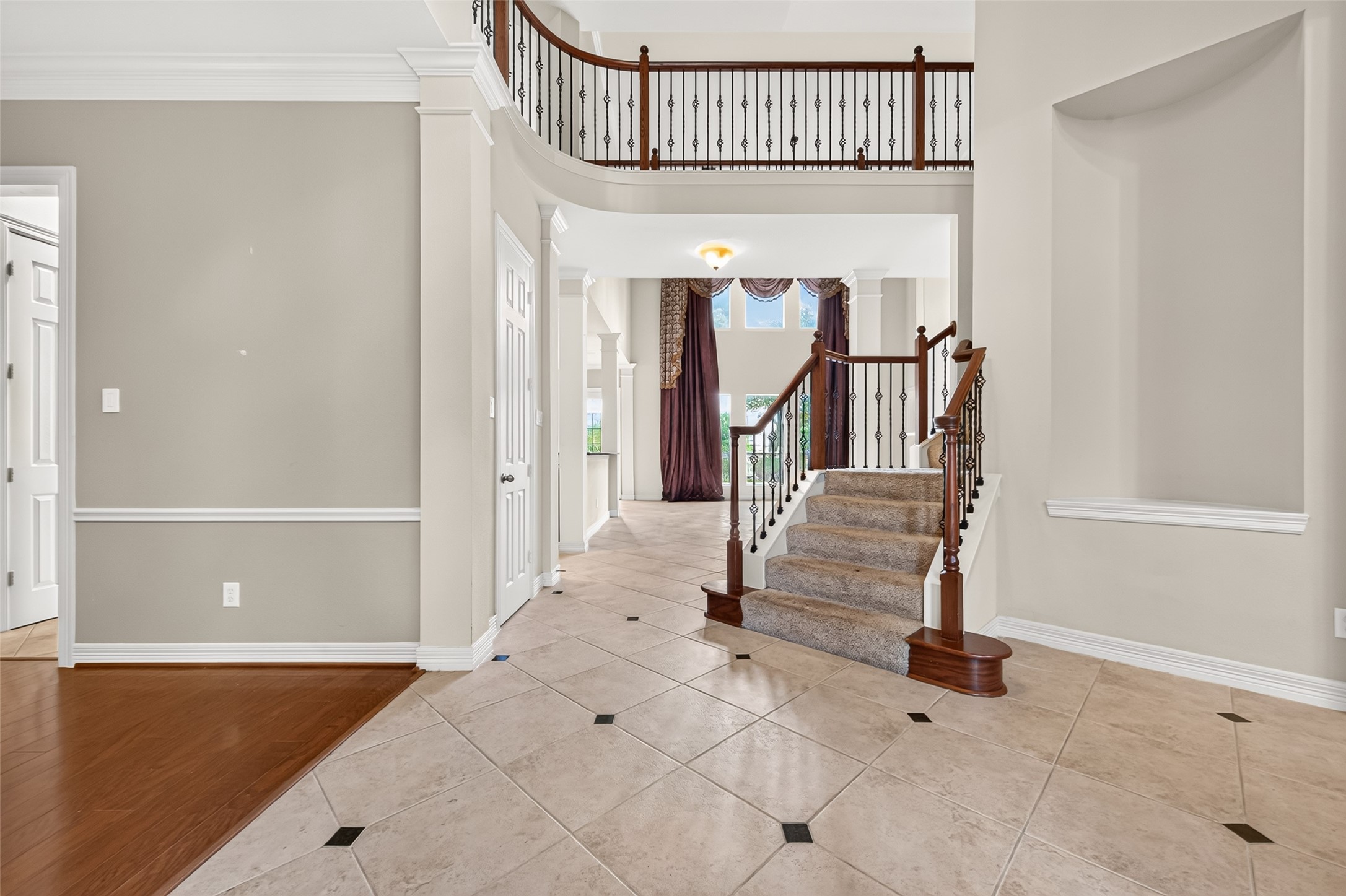 2313 Delta Bridge Drive Property Photo 6