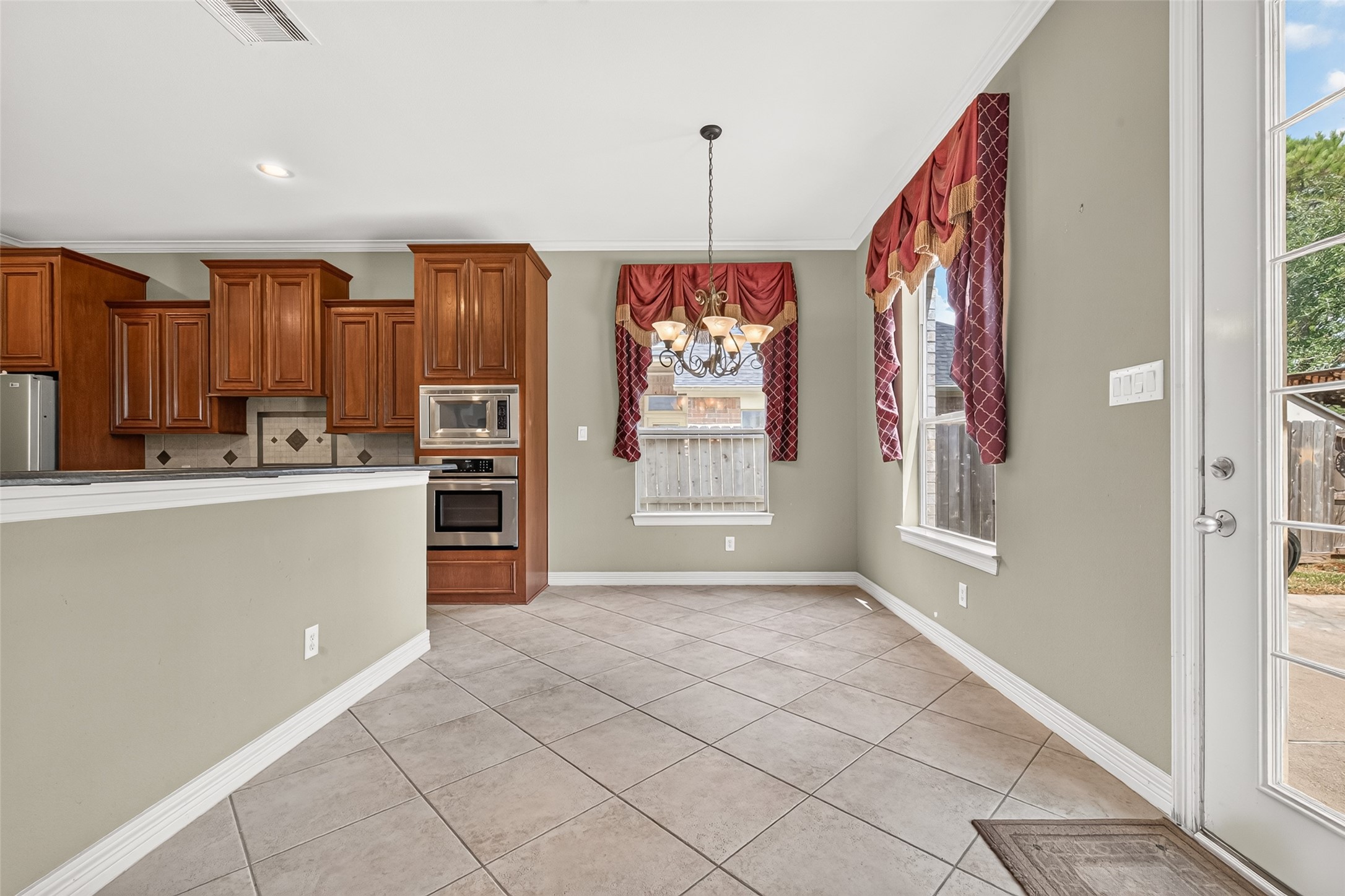 2313 Delta Bridge Drive Property Photo 13