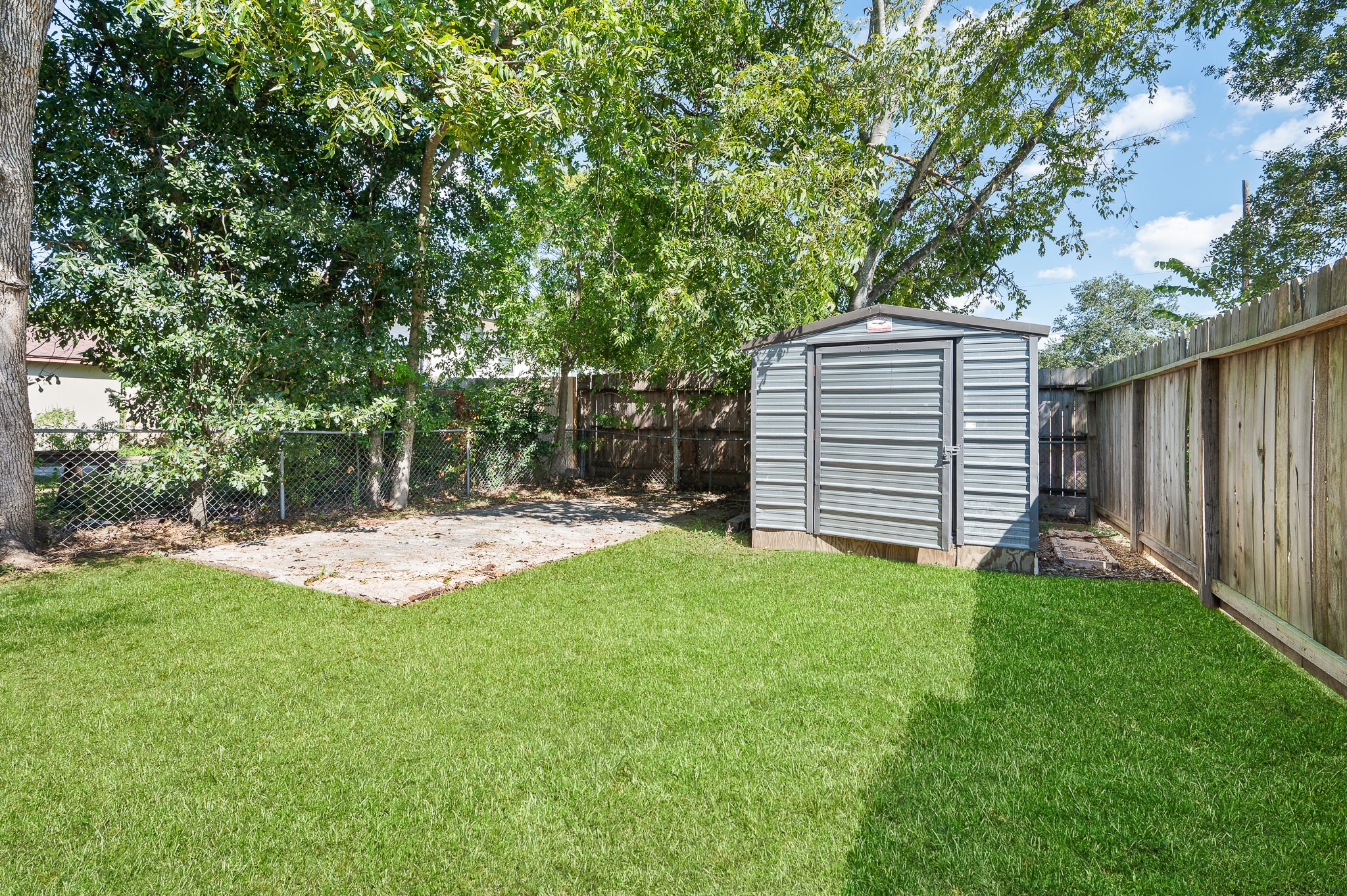 2222 Peppermill Road Property Photo 9