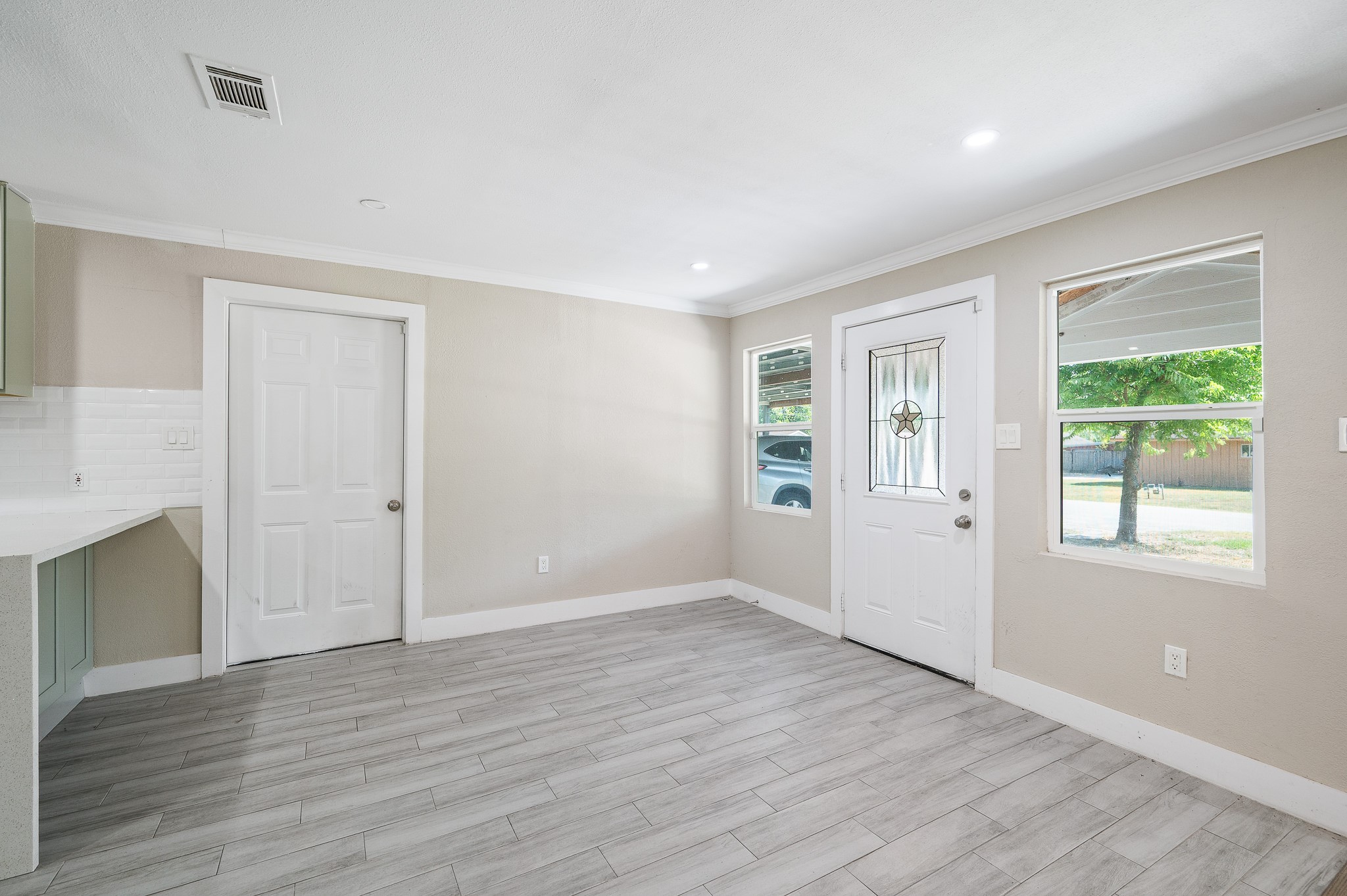 2222 Peppermill Road Property Photo 13