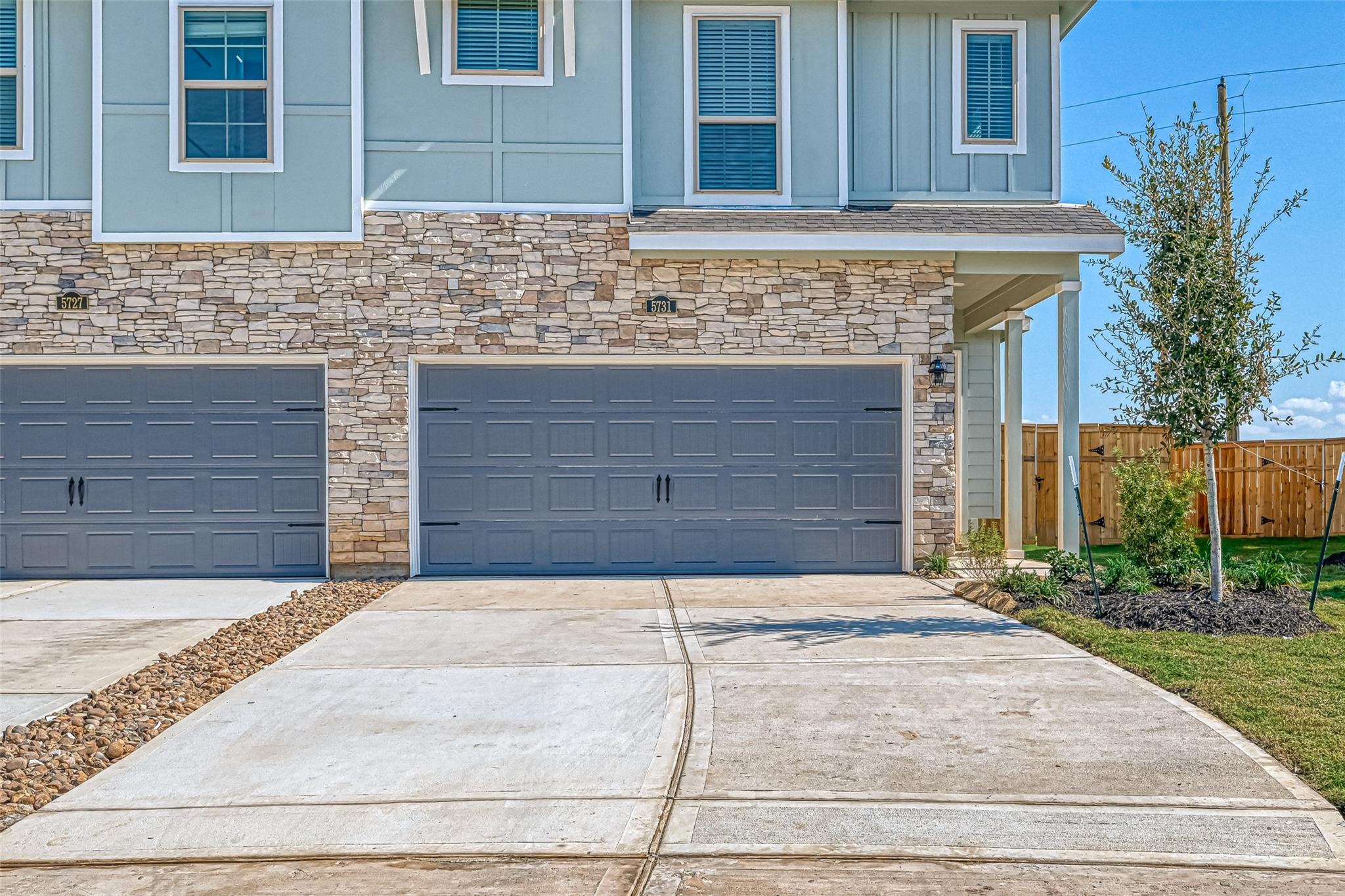 5731 Foggy Vine Court Property Photo 1