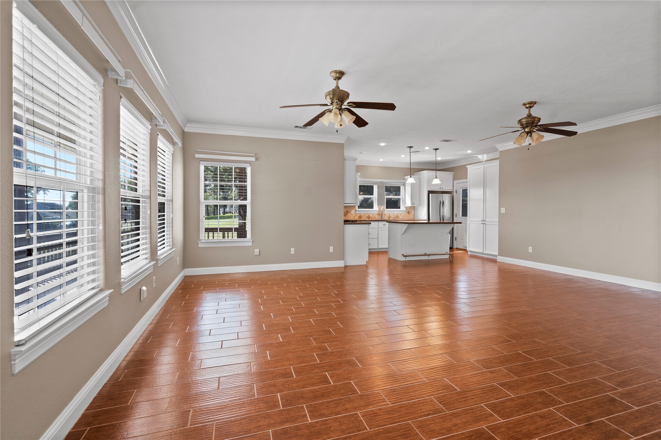361 Bridgelanding Property Photo 7