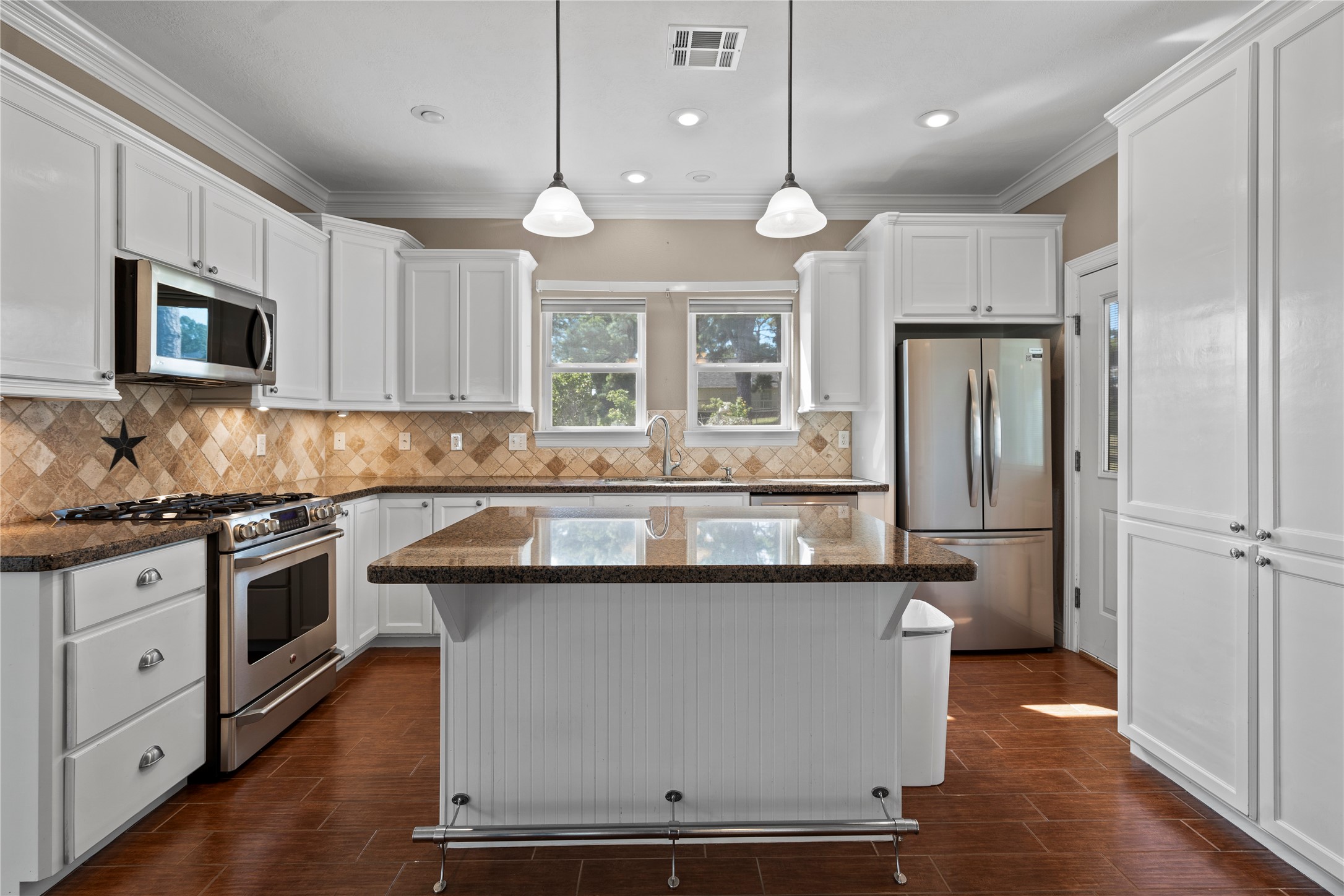 361 Bridgelanding Property Photo 8