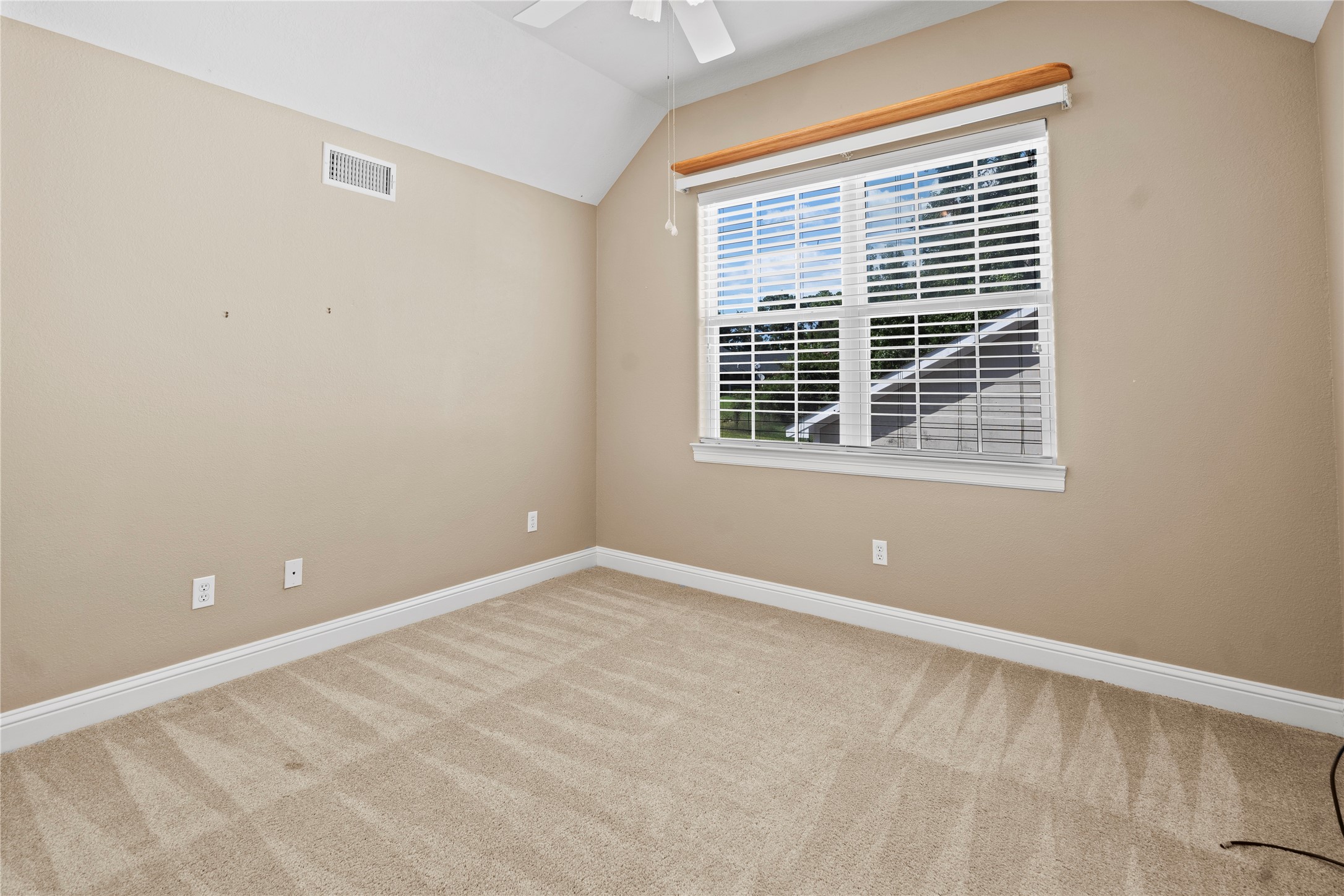 361 Bridgelanding Property Photo 24